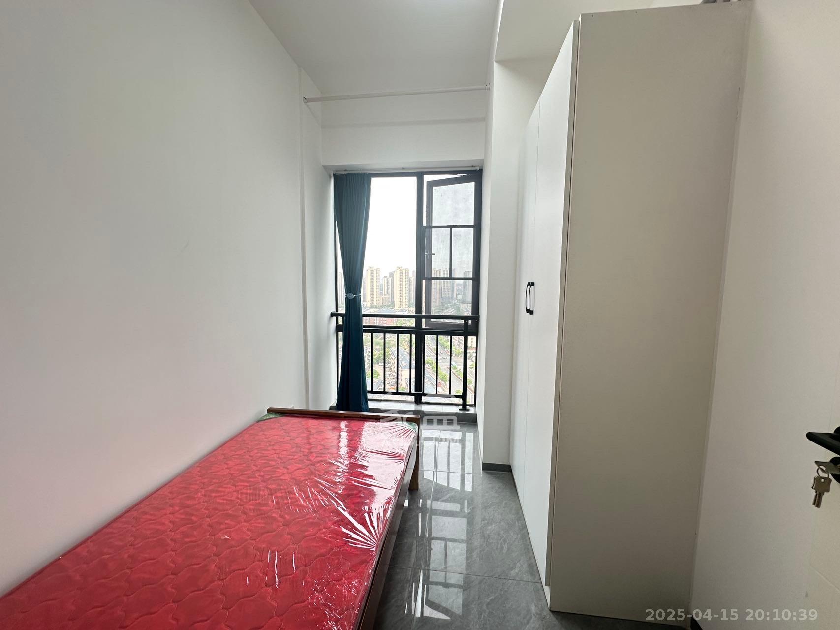 鄱阳汇金中心  1室0厅0卫    1500.0元/月 鄱阳汇金中心  1室0厅0卫    1500.0元/月室内图