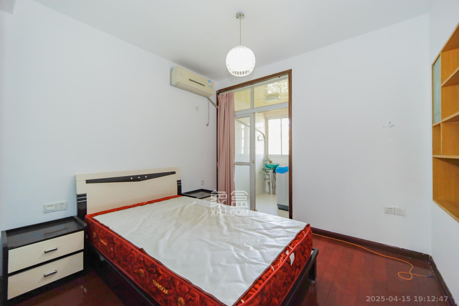 德馨园 2室2厅1卫 45.0万 德馨园 2室2厅1卫 45.0万卧室