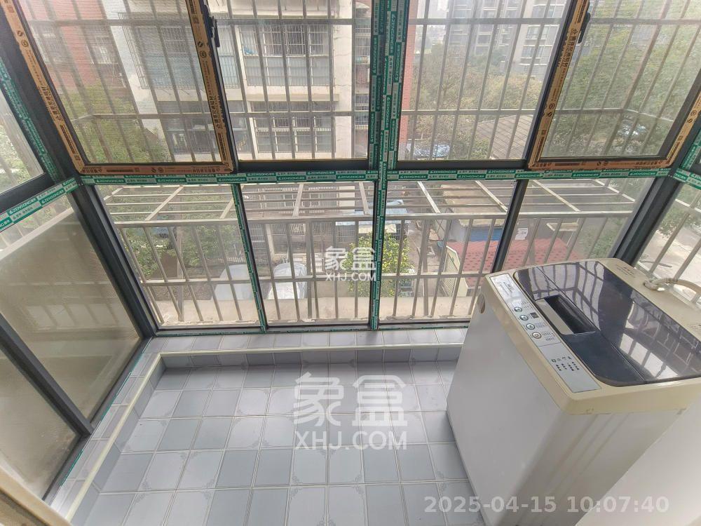 湘瑞家园  2室2厅1卫   1400.00元/月室内图