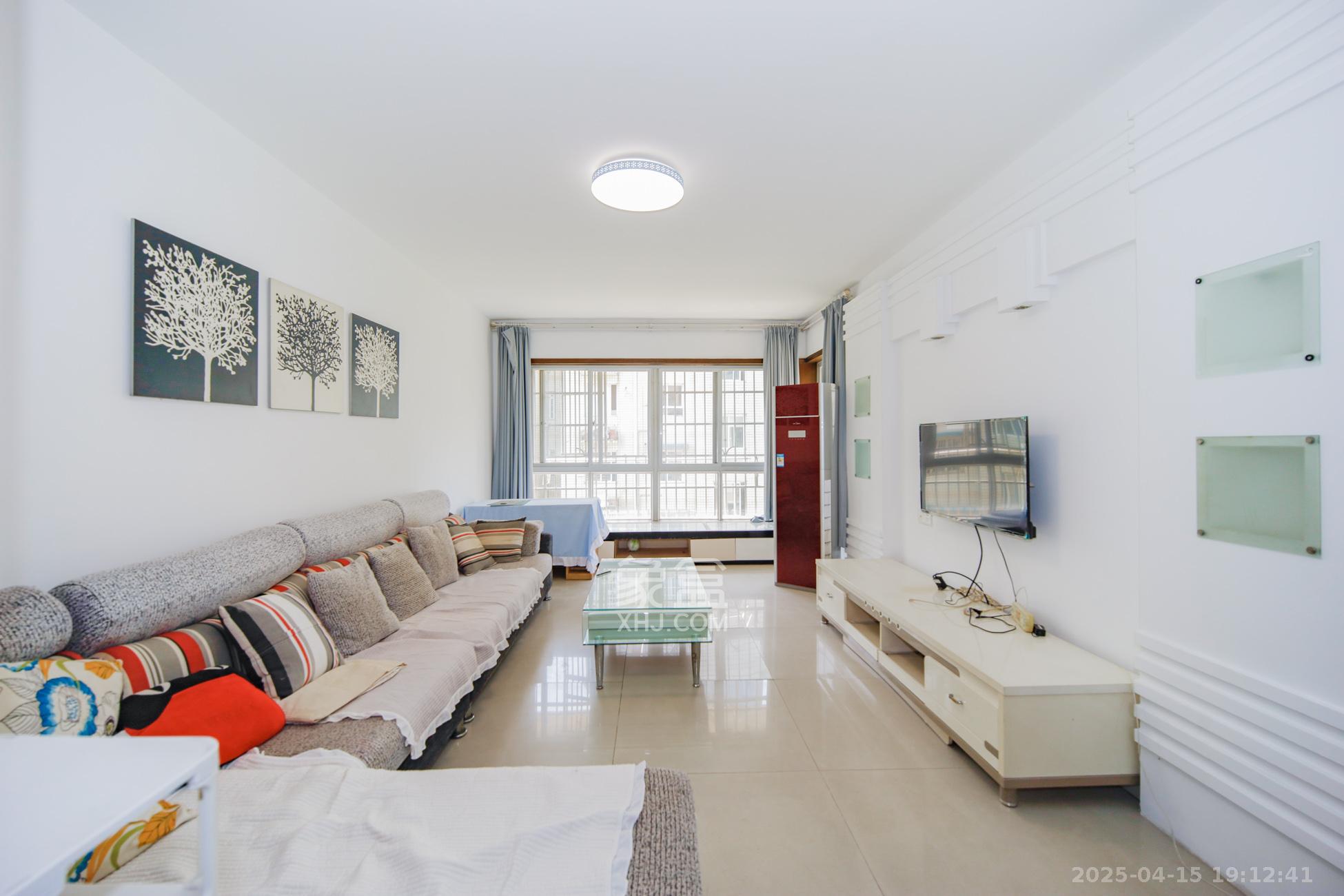 德馨园 2室2厅1卫 45.0万 德馨园 2室2厅1卫 45.0万客厅