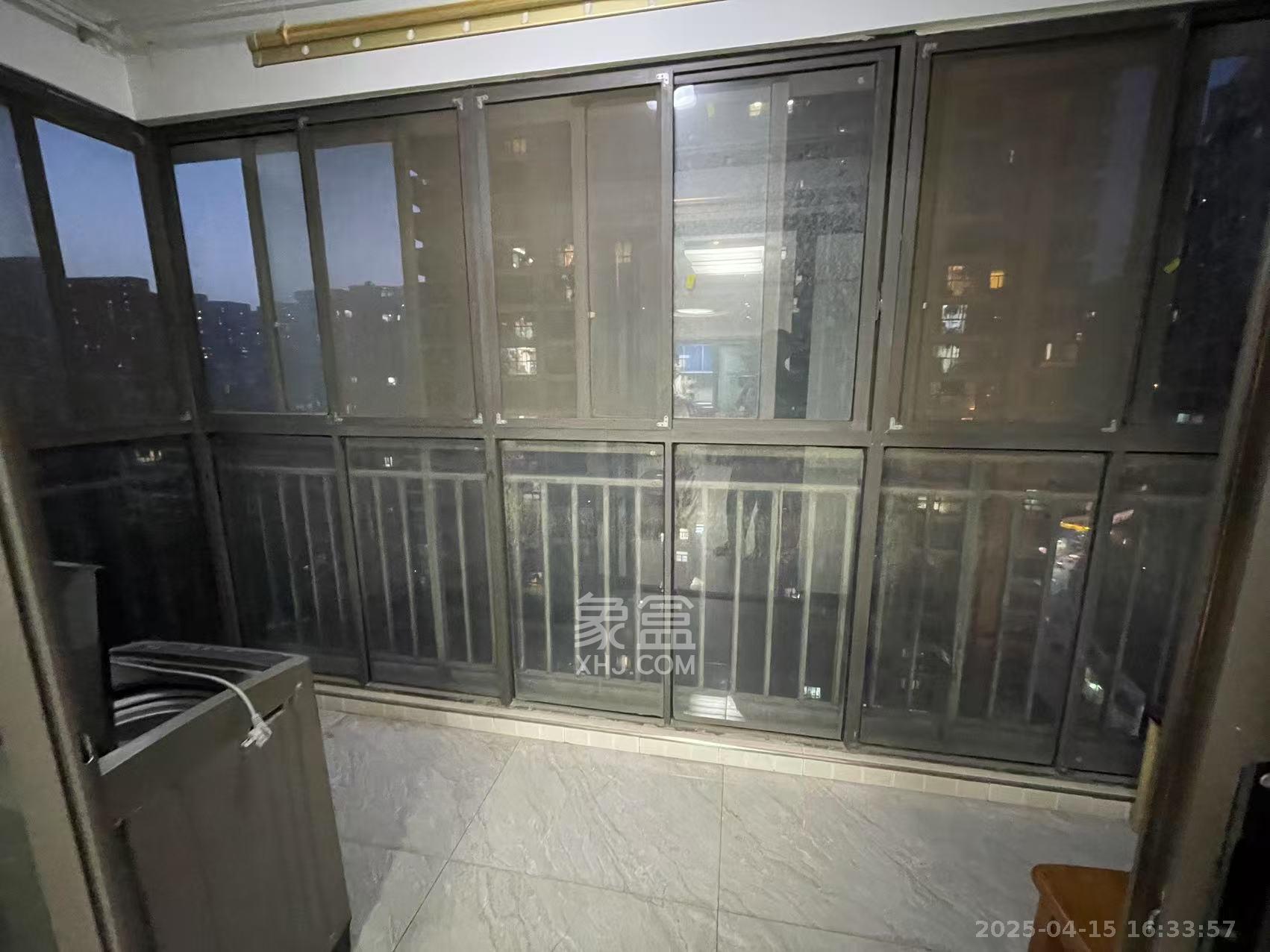 钱隆樽品(一、二、三期) 3室2厅1卫 2400.0元/月 钱隆樽品(一、二、三期) 3室2厅1卫 2400.0元/月室内图