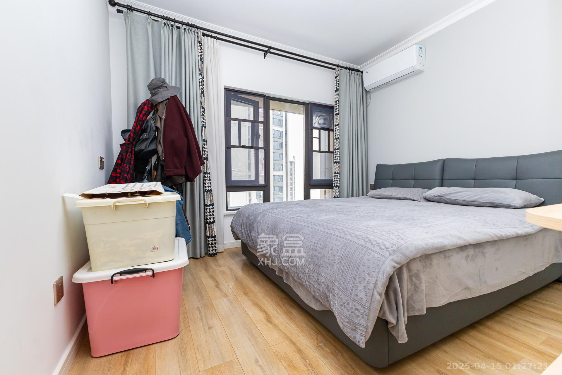 时代倾城五期  2室2厅1卫    72.5万 时代倾城五期  2室2厅1卫    72.5万卧室