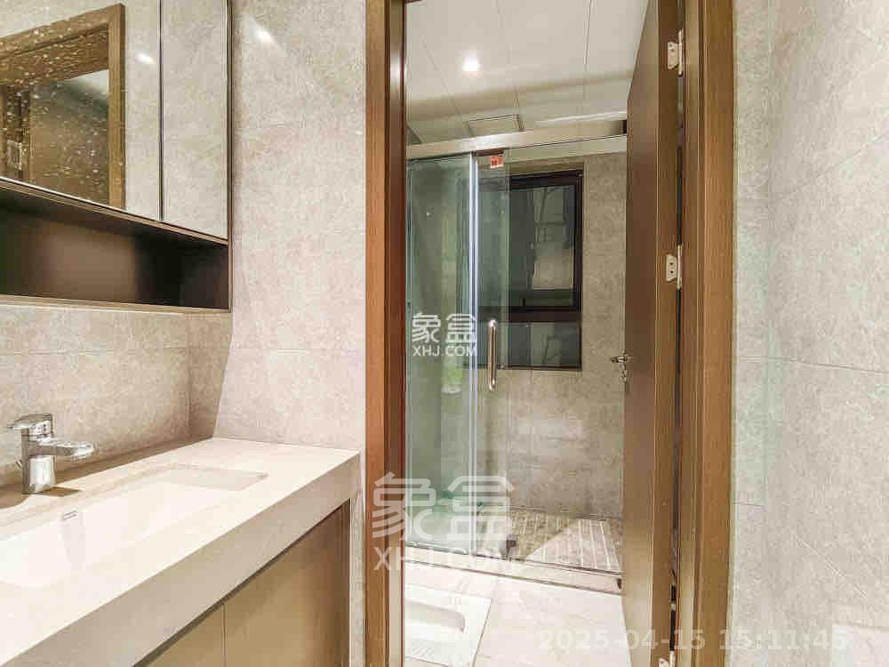 荣盛锦绣学府 3室2厅2卫 2000.0元/月 荣盛锦绣学府 3室2厅2卫 2000.0元/月室内图