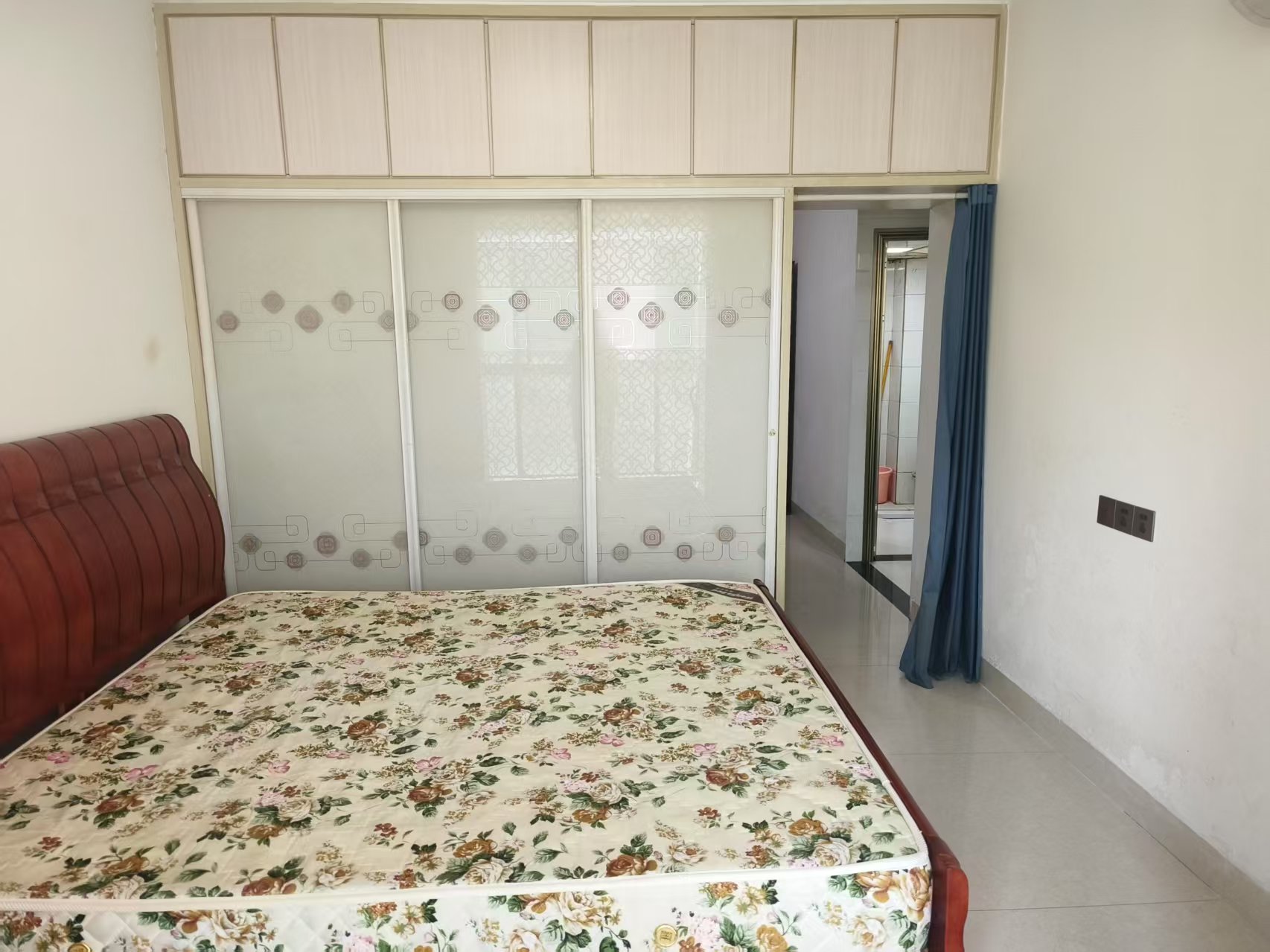 鹏利广场 1室1厅1卫 1300.0元/月 鹏利广场 1室1厅1卫 1300.0元/月室内图