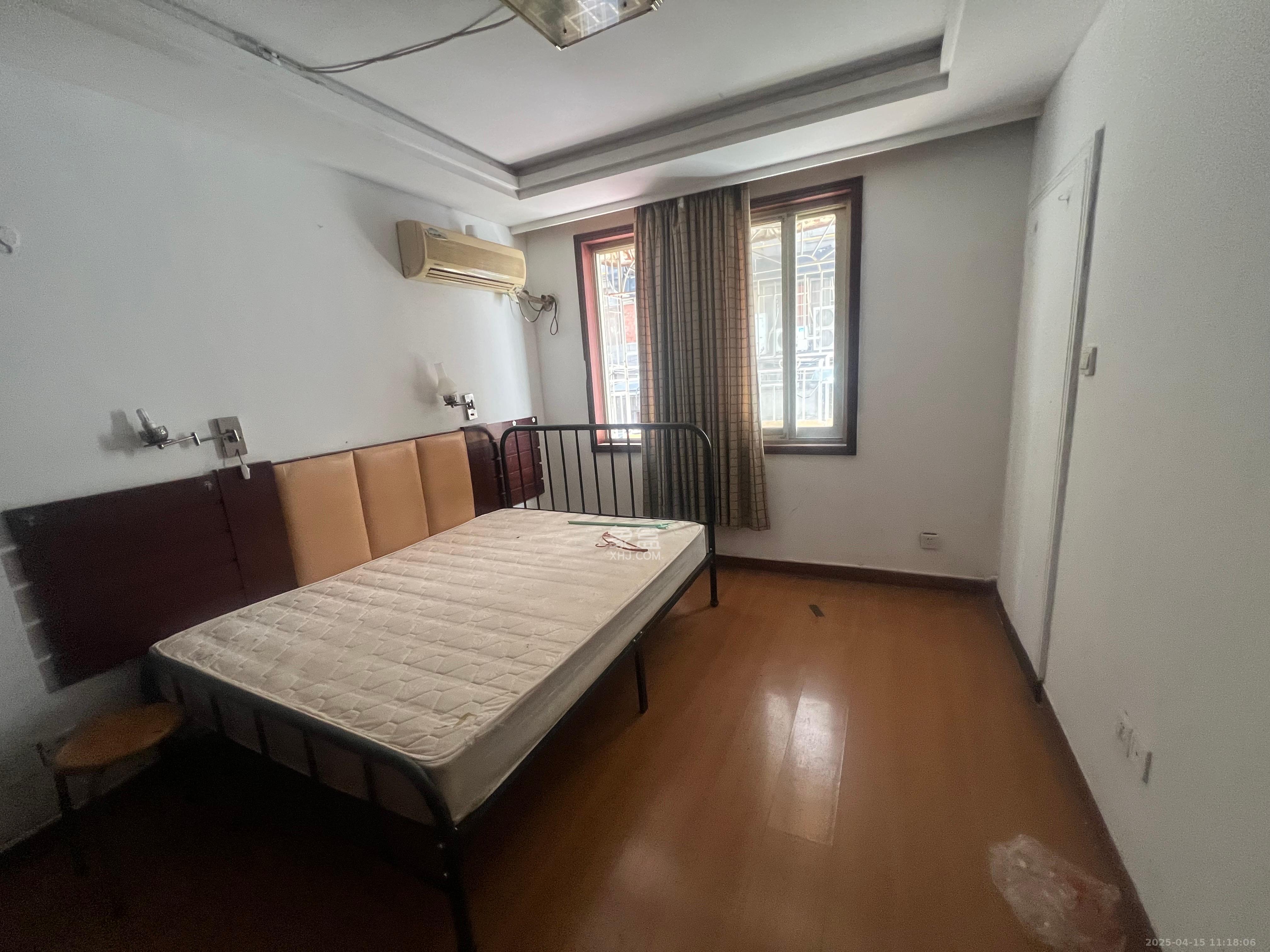 金泰小区 3室2厅1卫 2200.0元/月 金泰小区 3室2厅1卫 2200.0元/月室内图