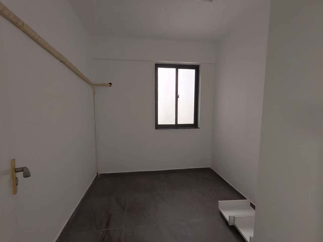 名门广场北区（二期）  6室1厅1卫   12000.00元/月室内图