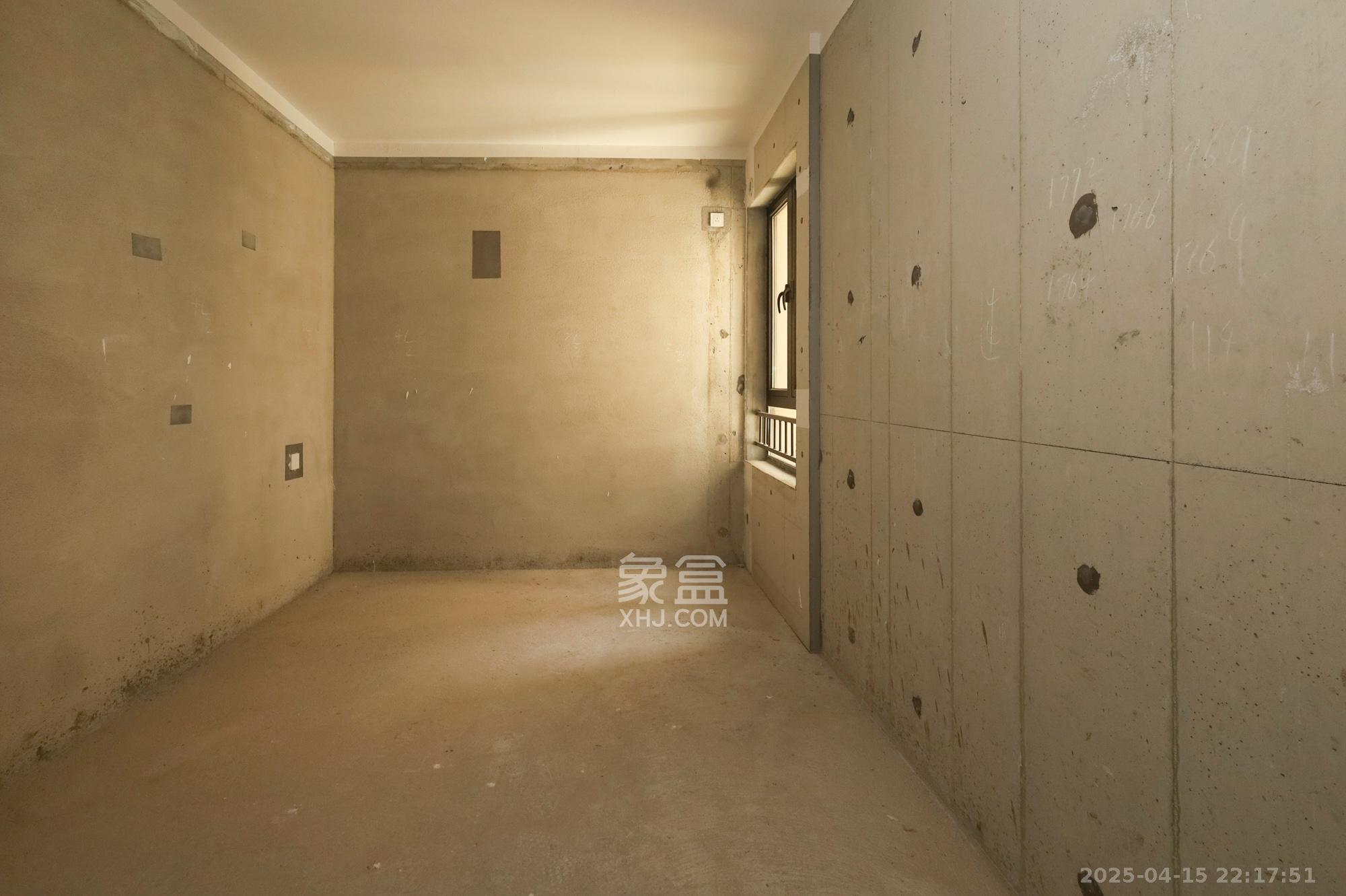 恒基旭辉湖山赋  3室2厅1卫    57.8万卧室