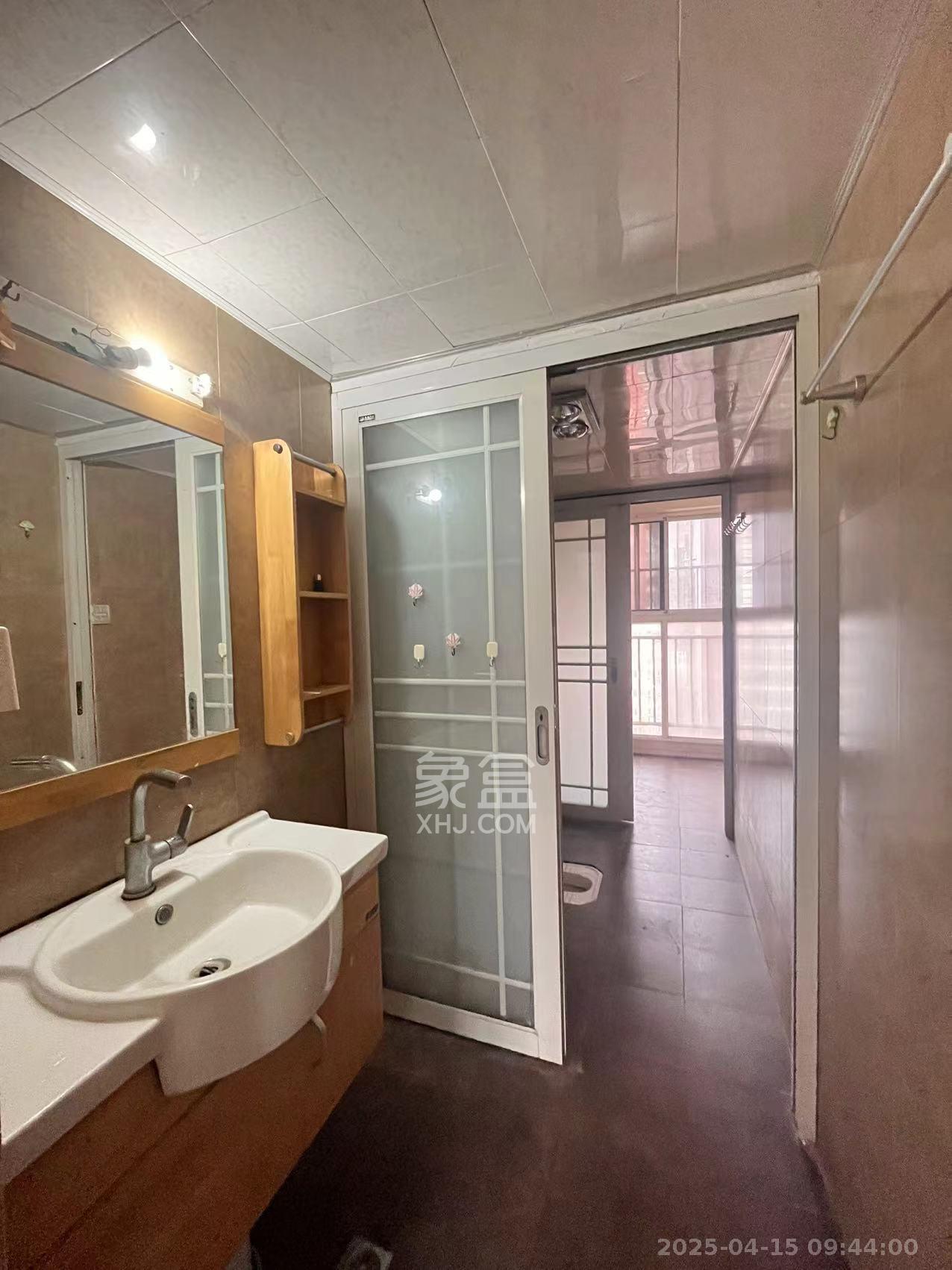 星典时代 3室2厅2卫 2800.0元/月 星典时代 3室2厅2卫 2800.0元/月室内图