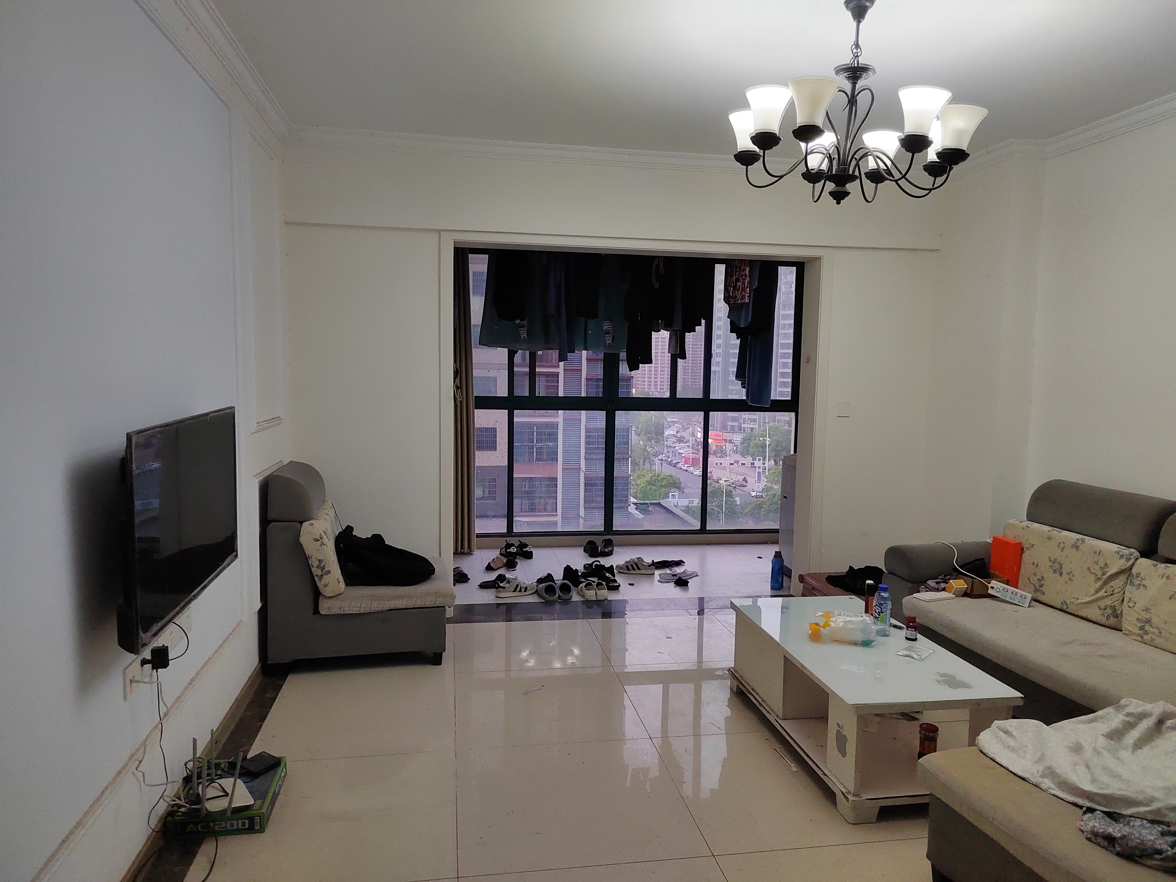 湖景名城 3室2厅2卫 67.8万 湖景名城 3室2厅2卫 67.8万室内图