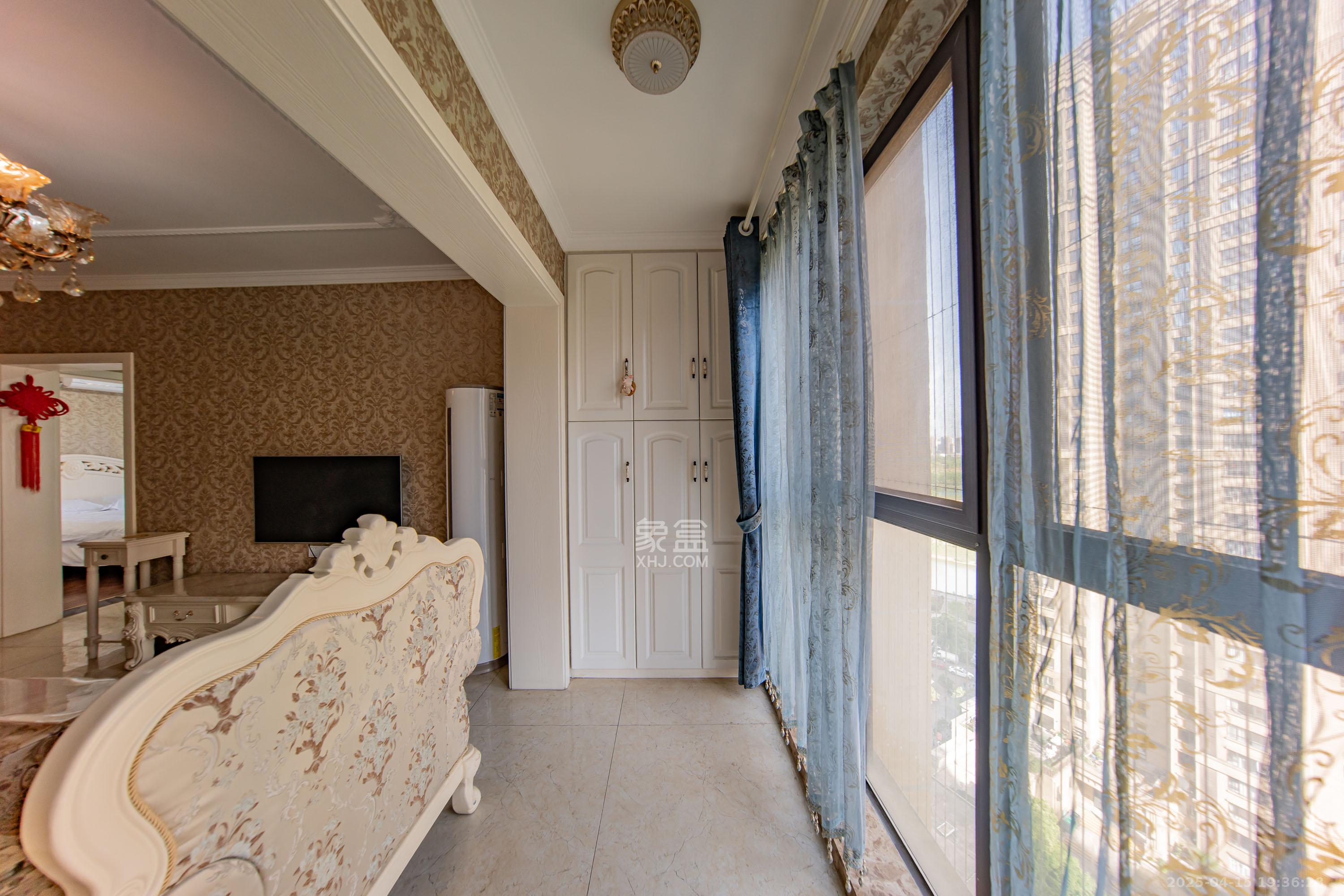 华润橡树湾 2室2厅1卫 60.8万 华润橡树湾 2室2厅1卫 60.8万阳台