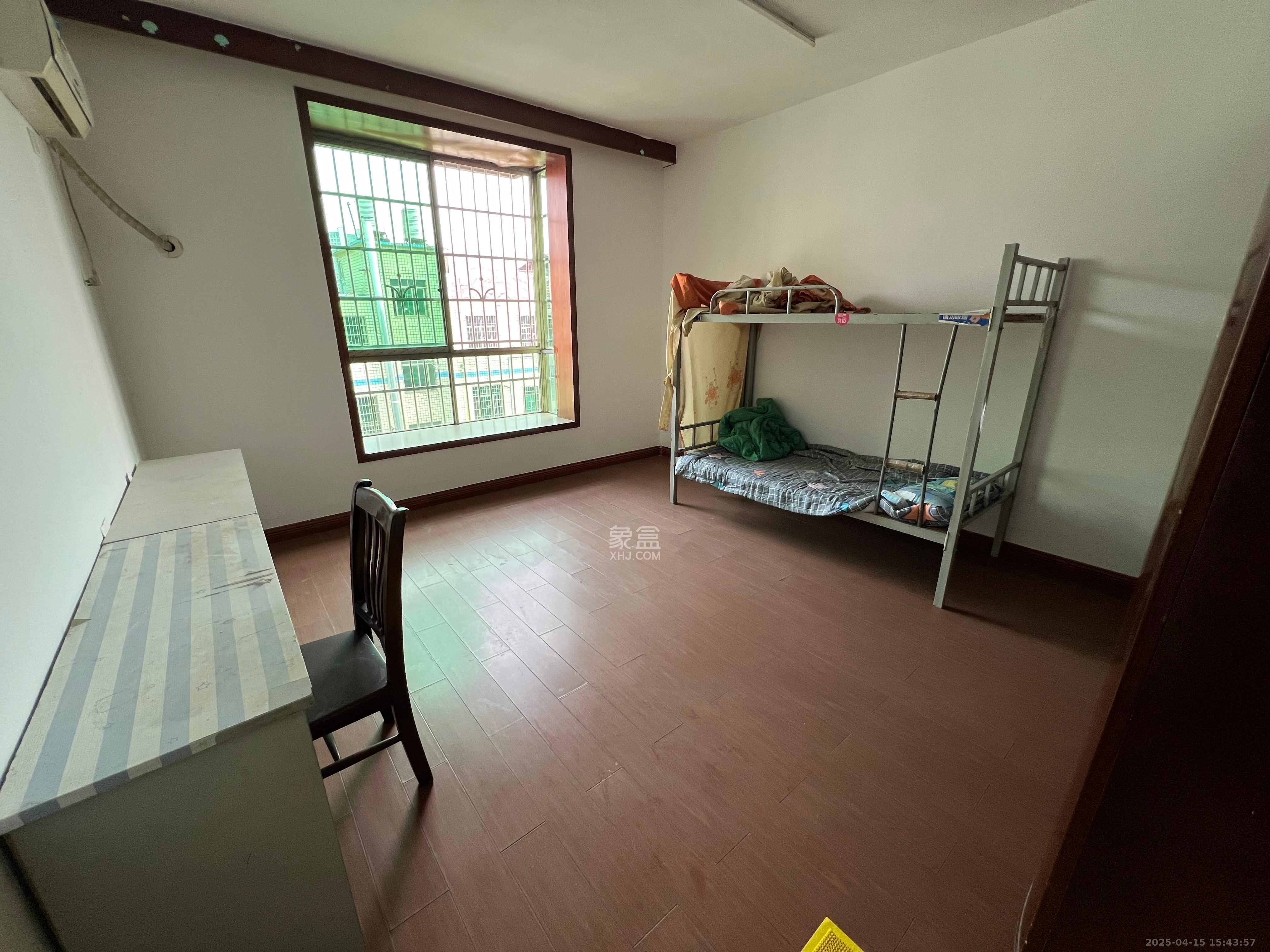 兴联小区  3室2厅1卫   1400.00元/月室内图