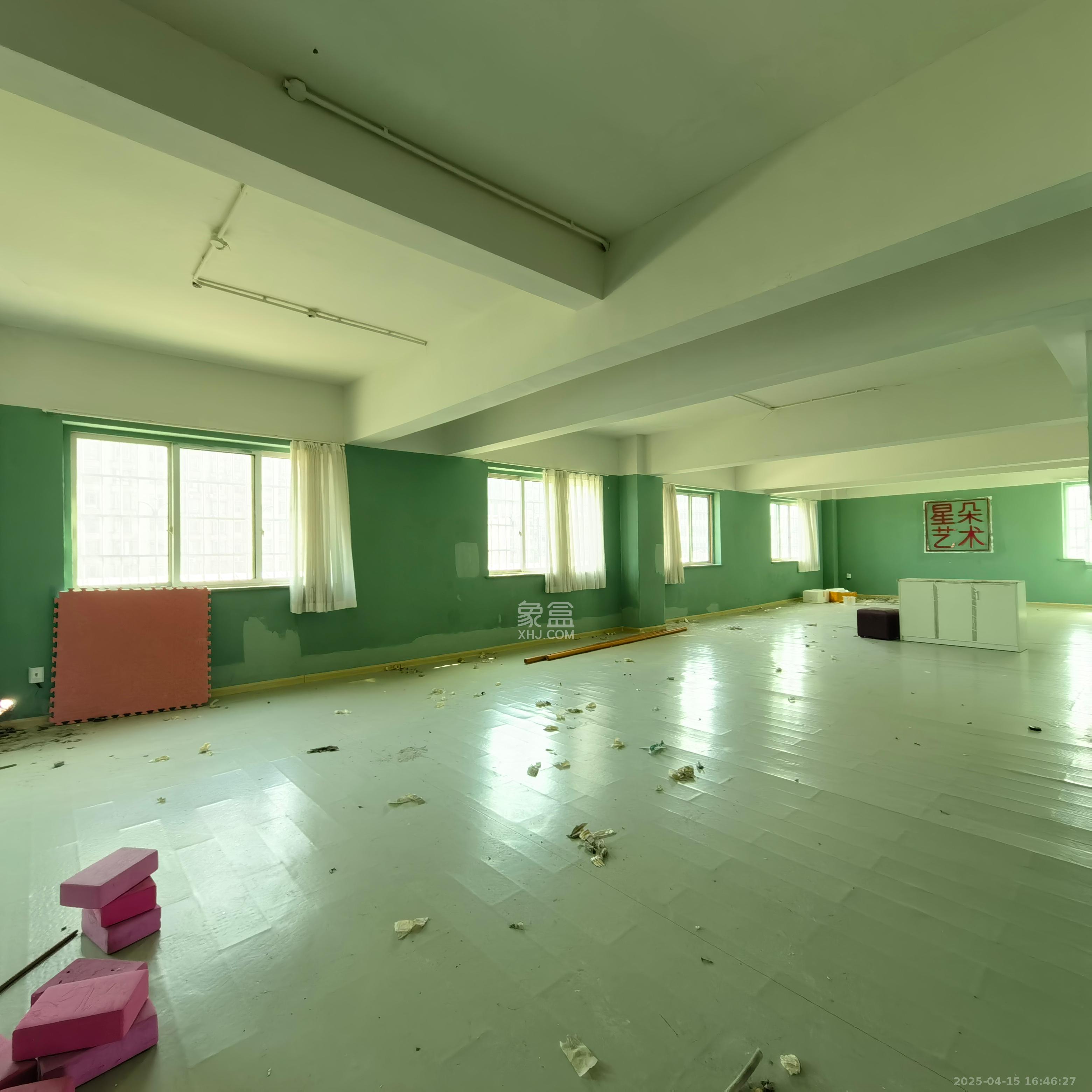 思进大厦 1室1厅1卫 2200.0元/月 思进大厦 1室1厅1卫 2200.0元/月室内图