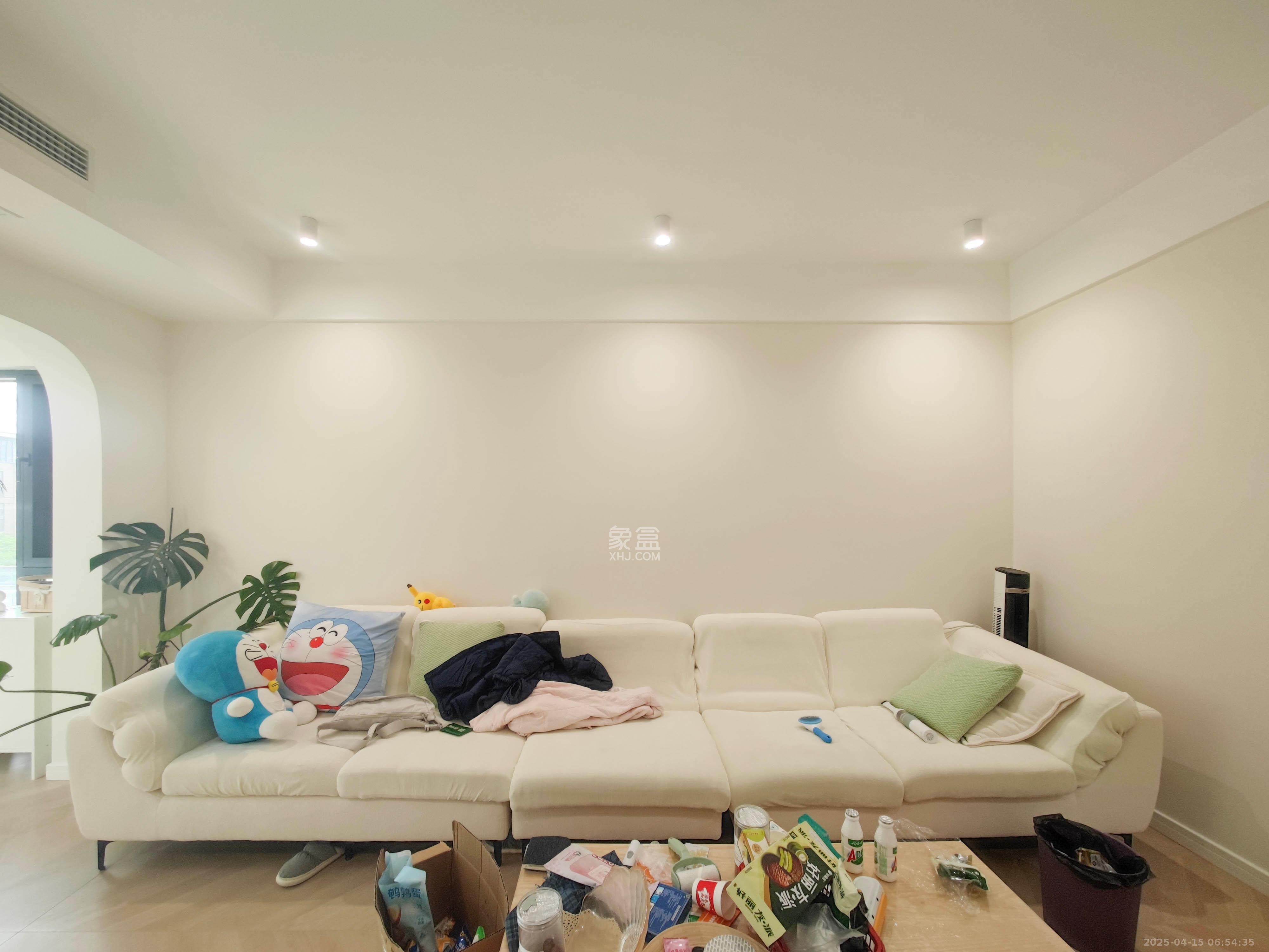 潇湘名城(新里程潇湘名城) 3室2厅1卫 120.0万 潇湘名城(新里程潇湘名城) 3室2厅1卫 120.0万客厅