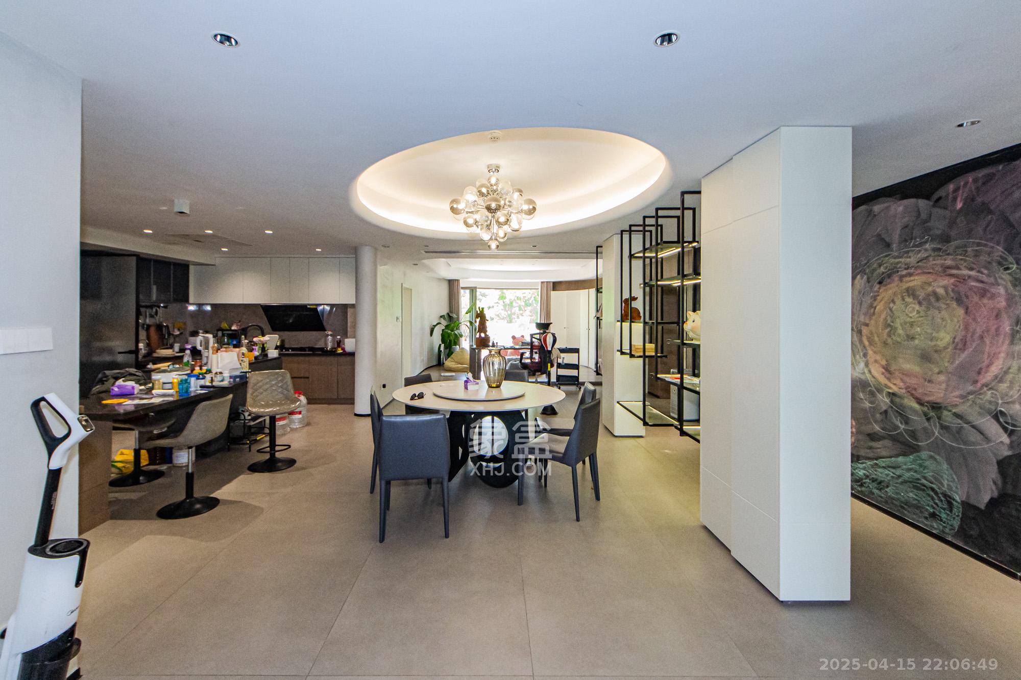 北辰三角洲D3区  6室3厅4卫    500.0万客厅