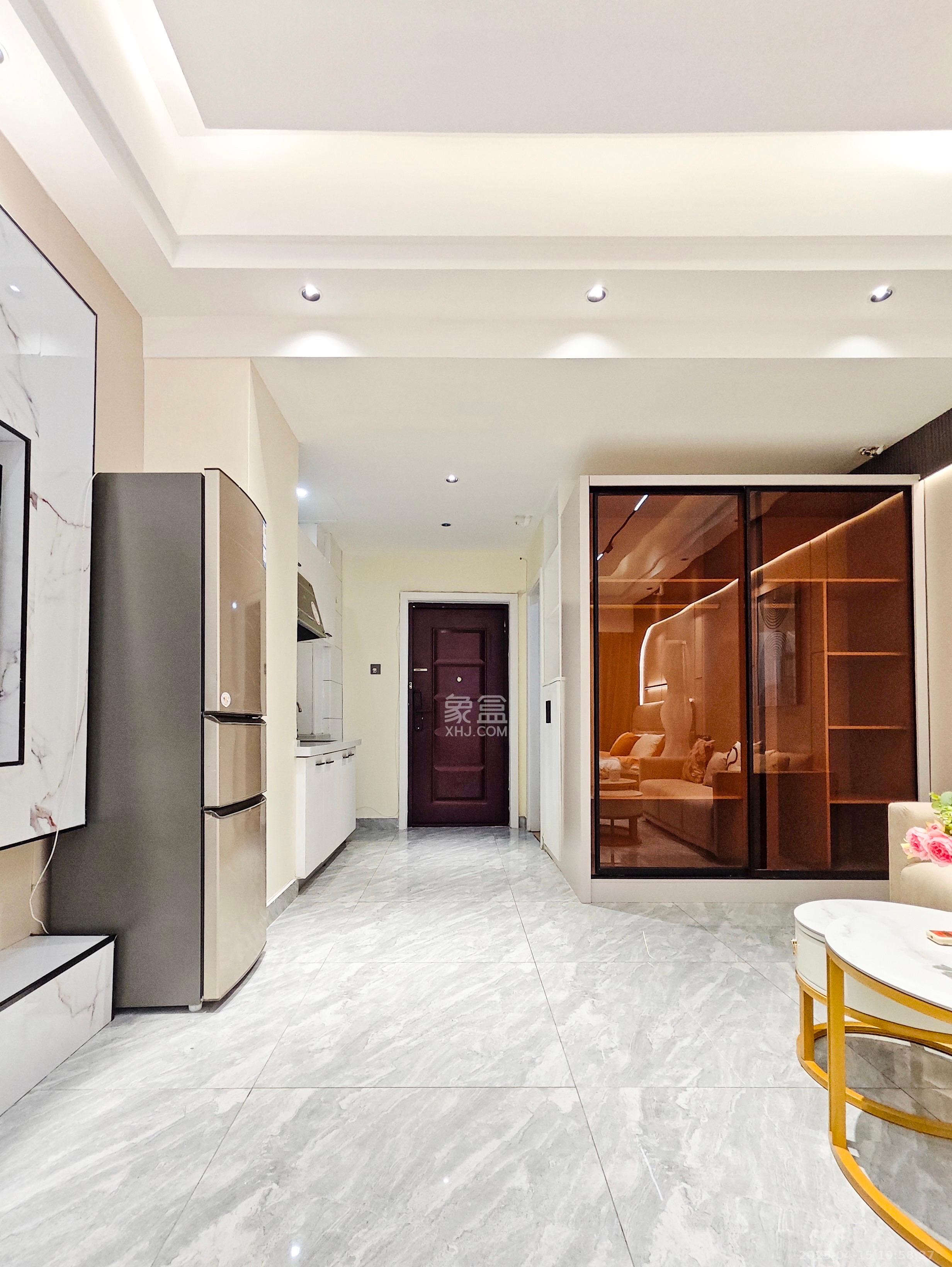 昊天大厦 1室1厅1卫 2500.0元/月 昊天大厦 1室1厅1卫 2500.0元/月室内图