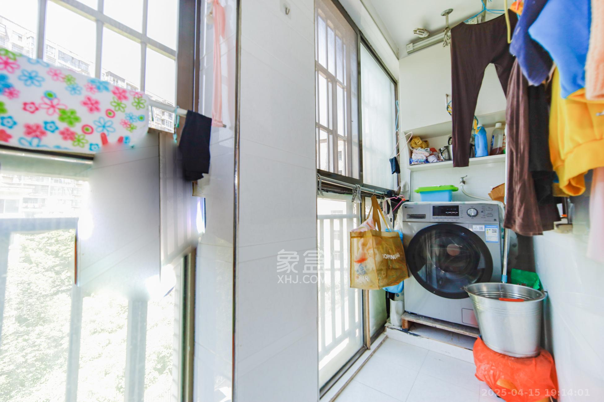 湘翰御舍  4室2厅2卫   110.00万阳台