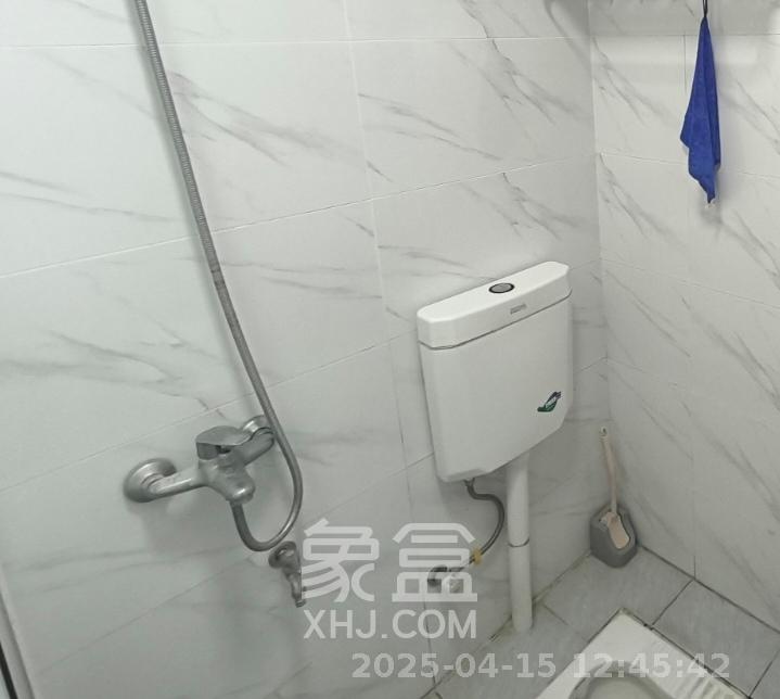 梅溪湖金茂湾  3室2厅2卫   2600.00元/月室内图