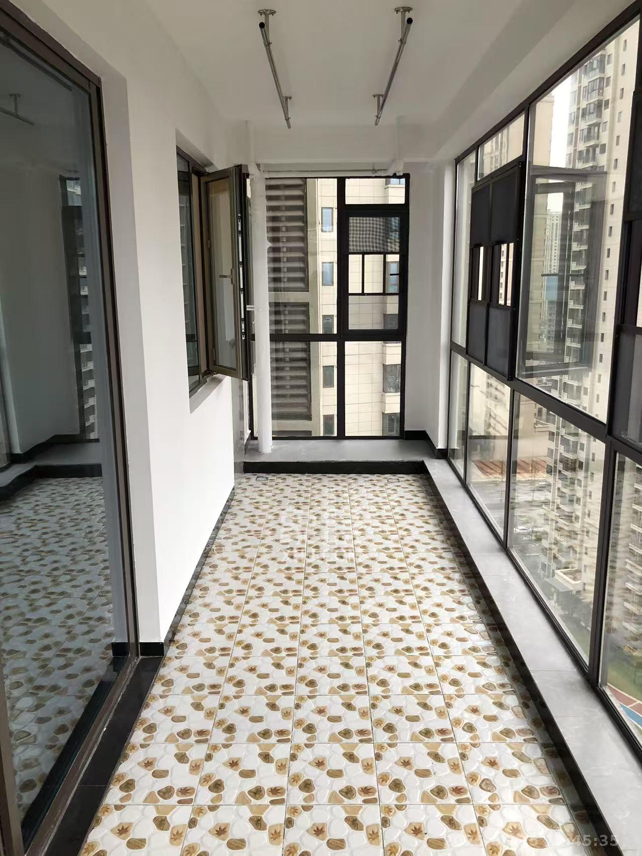 梅溪湖金茂湾  3室2厅2卫    2600.0元/月 梅溪湖金茂湾  3室2厅2卫    2600.0元/月室内图