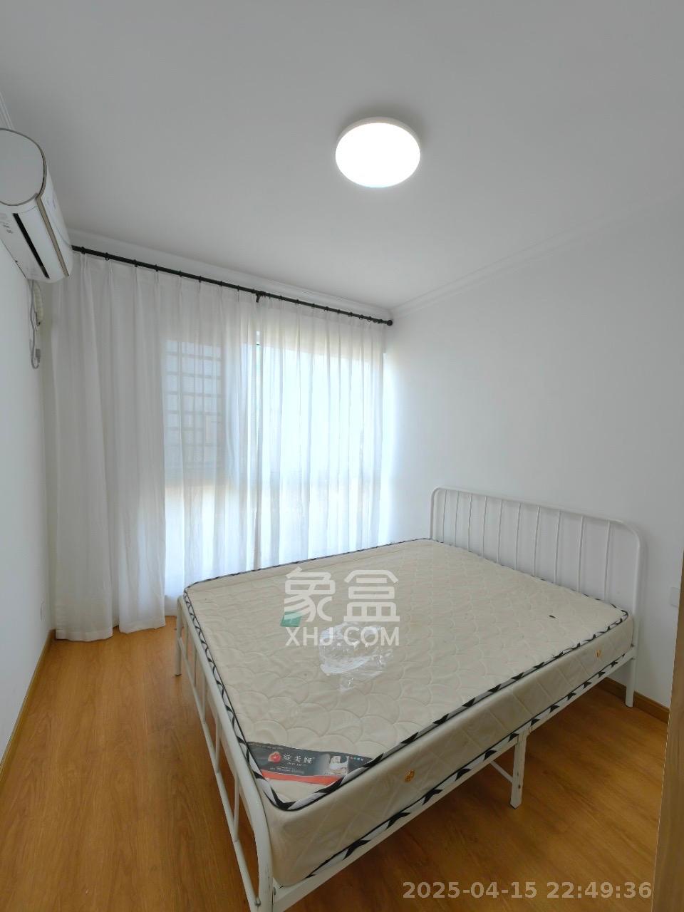 荣盛岳麓峰景 1室0厅0卫 2300.0元/月 荣盛岳麓峰景 1室0厅0卫 2300.0元/月室内图