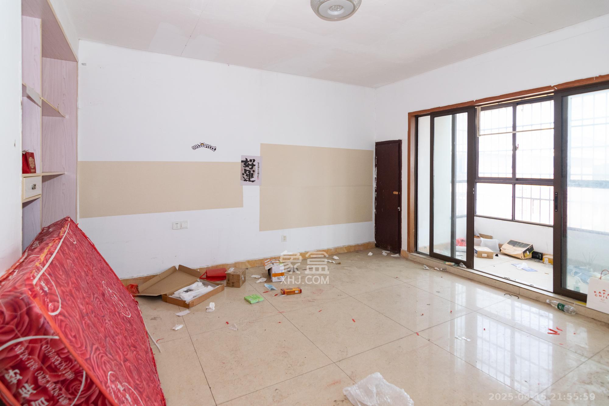 高星物流园  3室2厅3卫    65.0万 高星物流园  3室2厅3卫    65.0万卧室