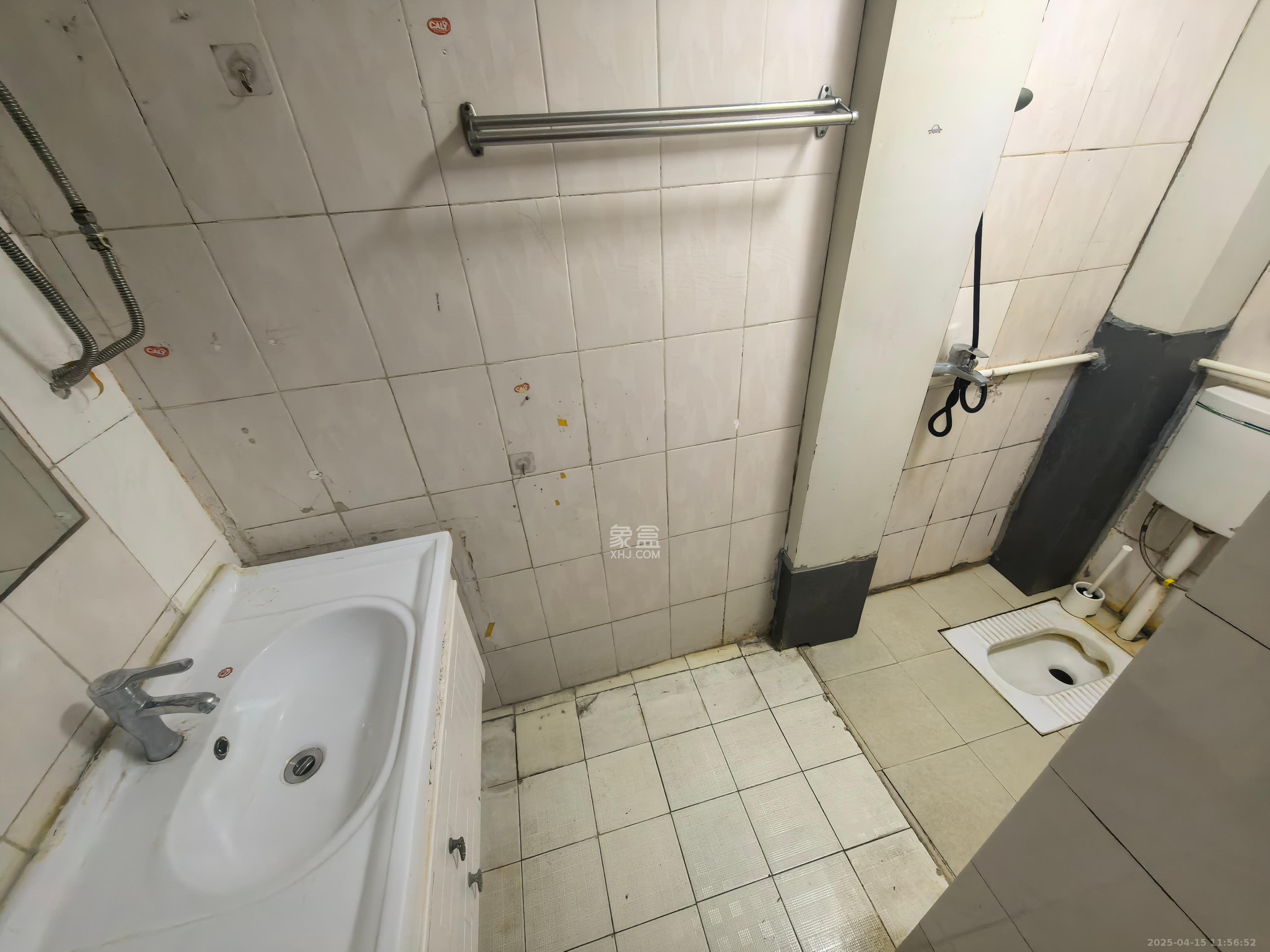 省建苑小区  3室1厅1卫   2400.00元/月室内图