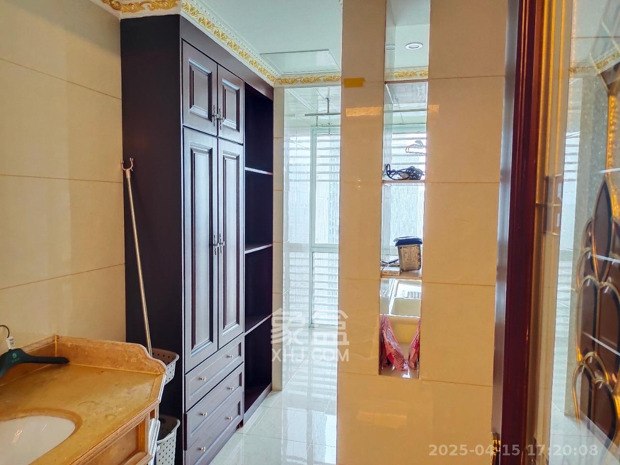 万达公馆 4室2厅4卫 15000.0元/月 万达公馆 4室2厅4卫 15000.0元/月室内图