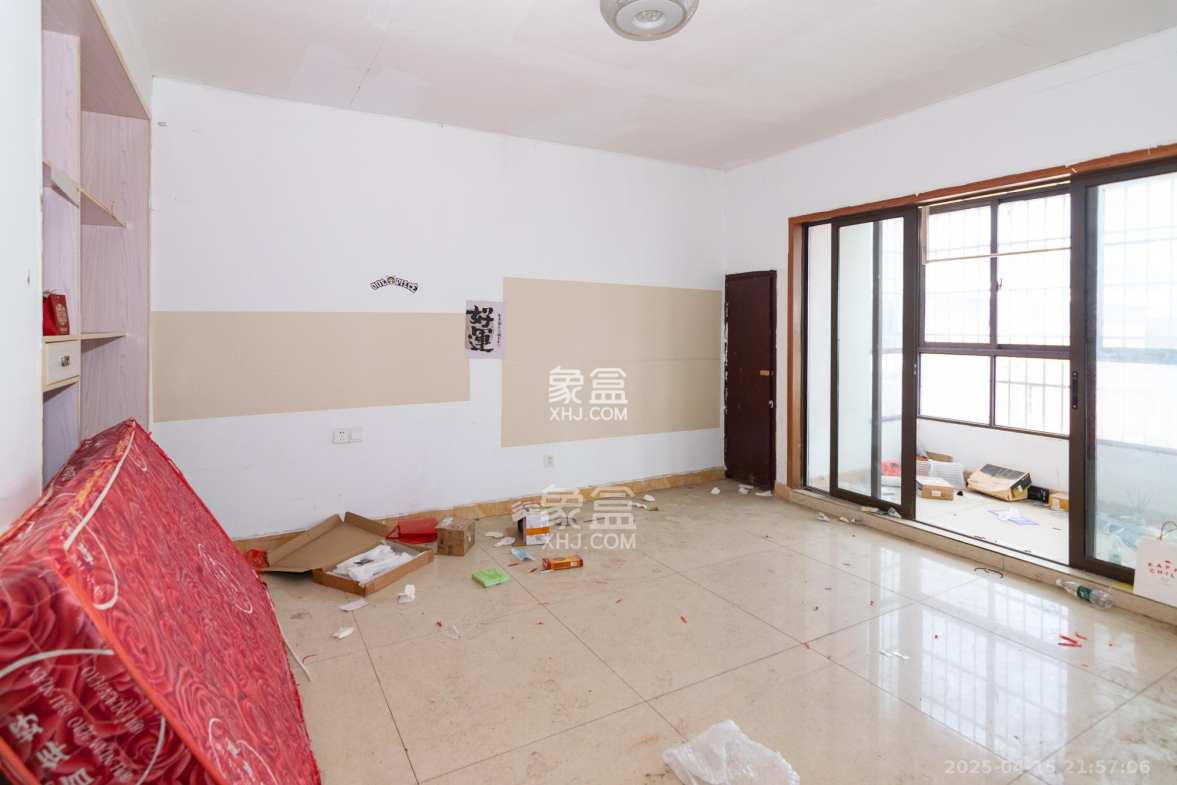 高星物流园  3室2厅3卫    65.0万 高星物流园  3室2厅3卫    65.0万卧室