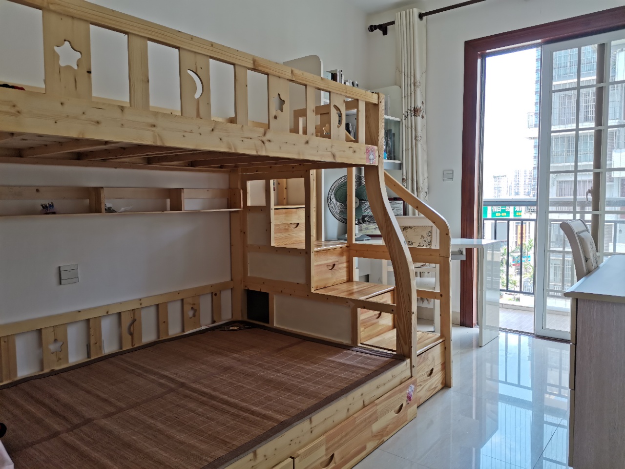 水云天 4室2厅2卫 260.0万 水云天 4室2厅2卫 260.0万室内图