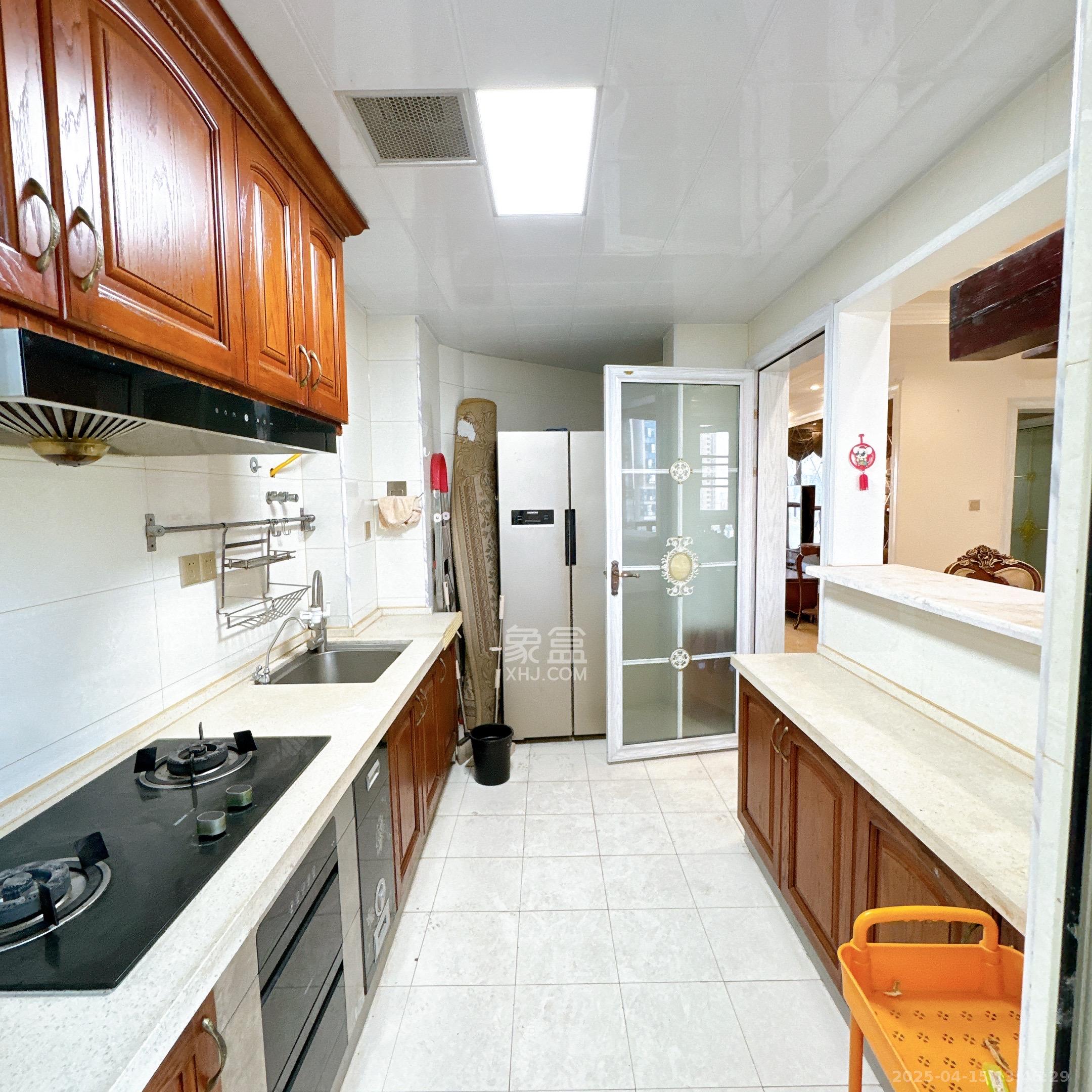 北辰三角洲D2区 4室2厅2卫 4500.0元/月 北辰三角洲D2区 4室2厅2卫 4500.0元/月室内图