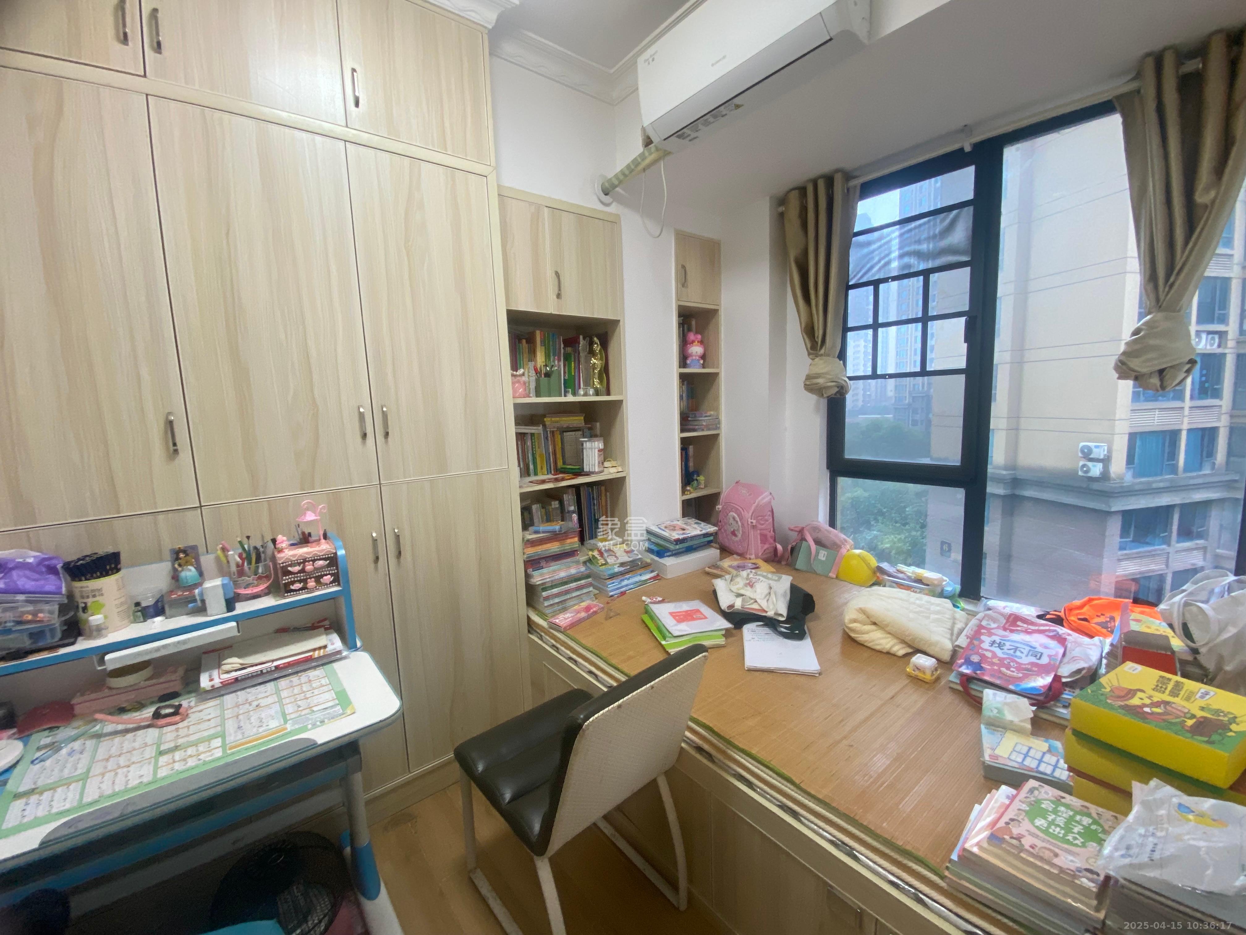 幸福里润城(幸福里二期) 3室2厅1卫 3000.0元/月 幸福里润城(幸福里二期) 3室2厅1卫 3000.0元/月室内图