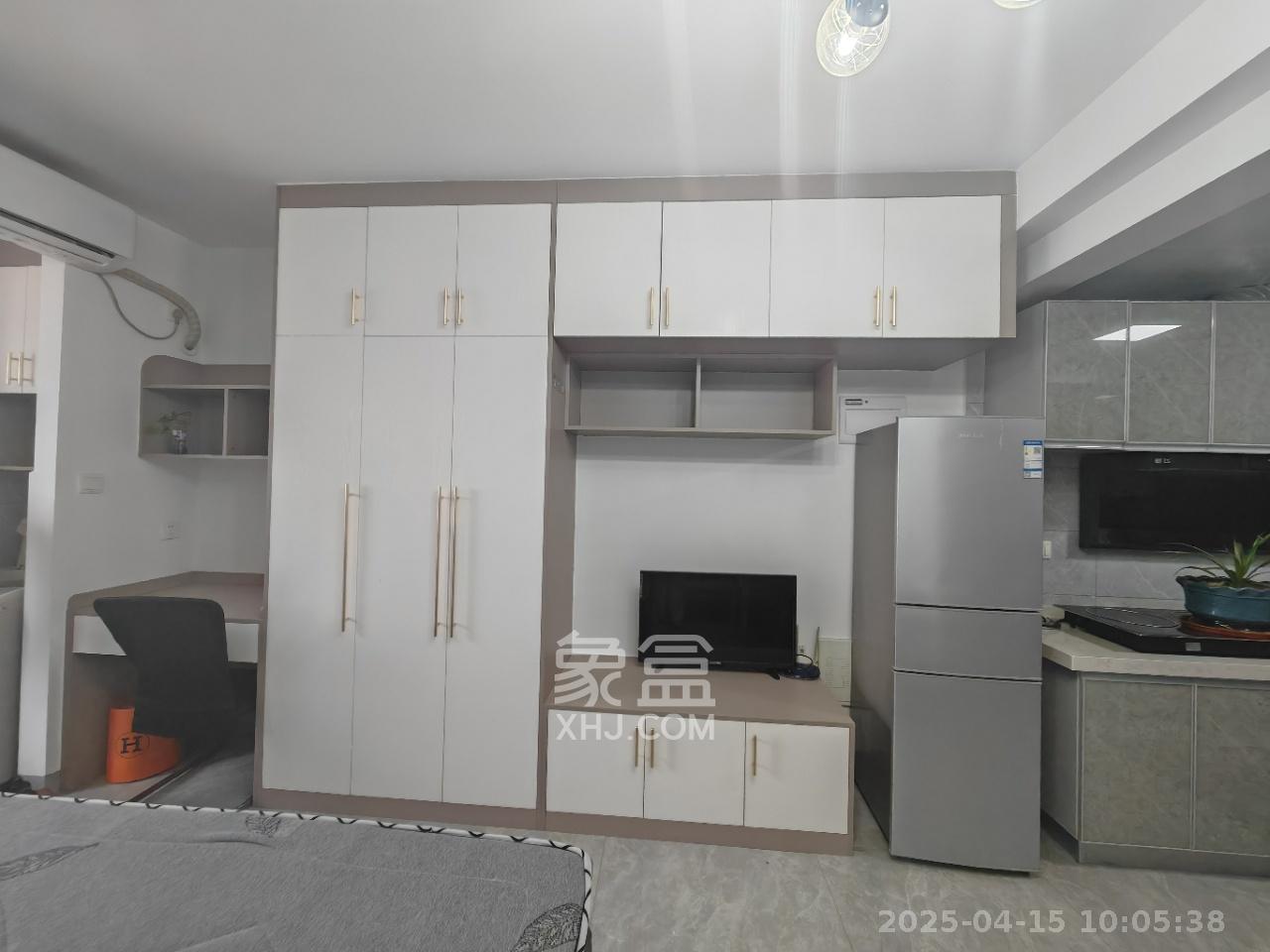 中海珑悦府  1室0厅0卫    1400.0元/月 中海珑悦府  1室0厅0卫    1400.0元/月室内图