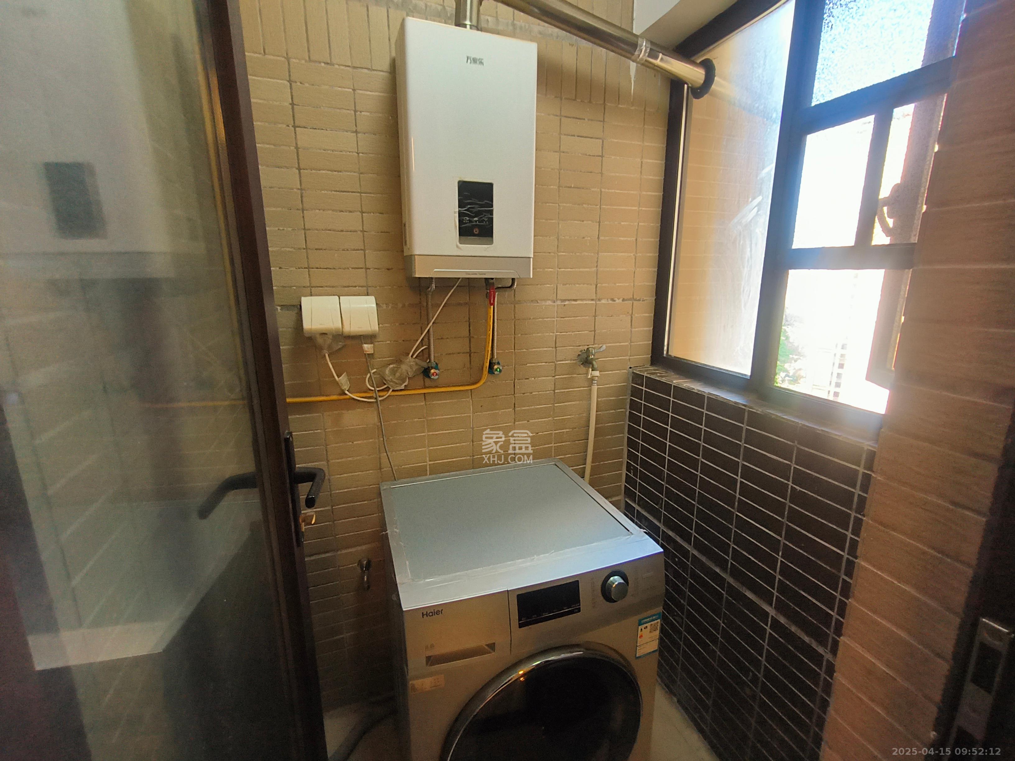 时代倾城二期  3室2厅2卫   2300.00元/月室内图