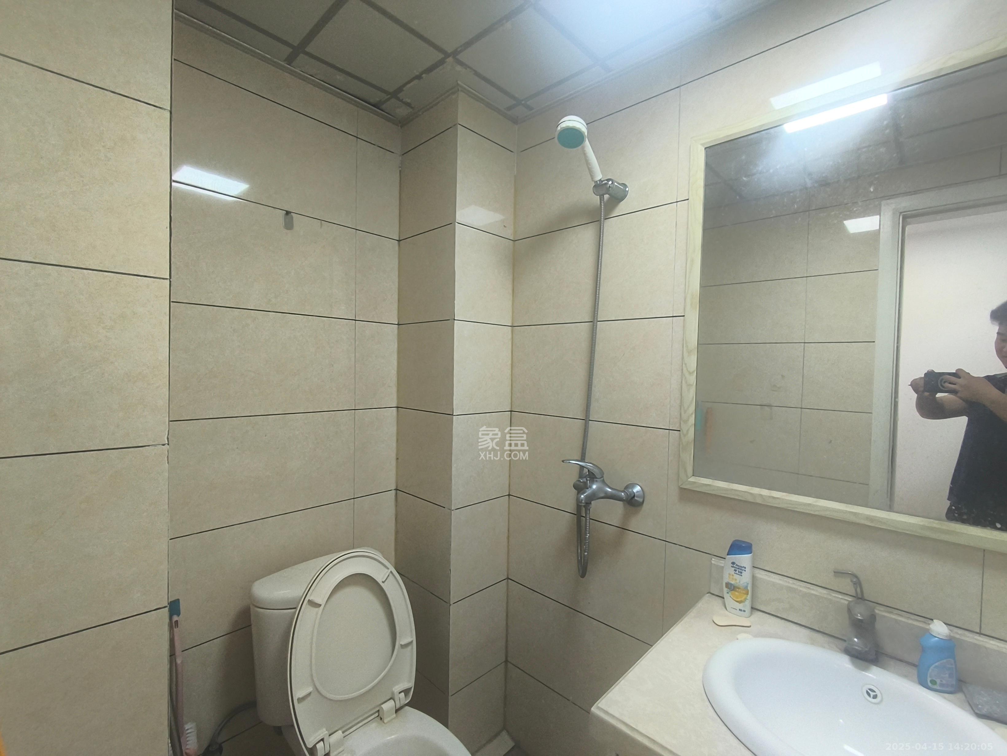 蓝湾国际广场 3室1厅1卫 3000.0元/月 蓝湾国际广场 3室1厅1卫 3000.0元/月室内图