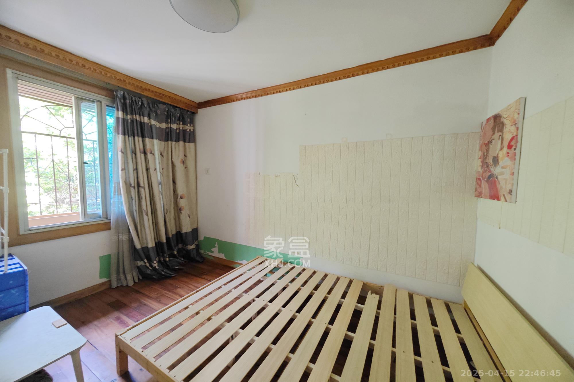 茶园坡社区(原王家冲社区) 2室1厅1卫 38.8万 茶园坡社区(原王家冲社区) 2室1厅1卫 38.8万卧室