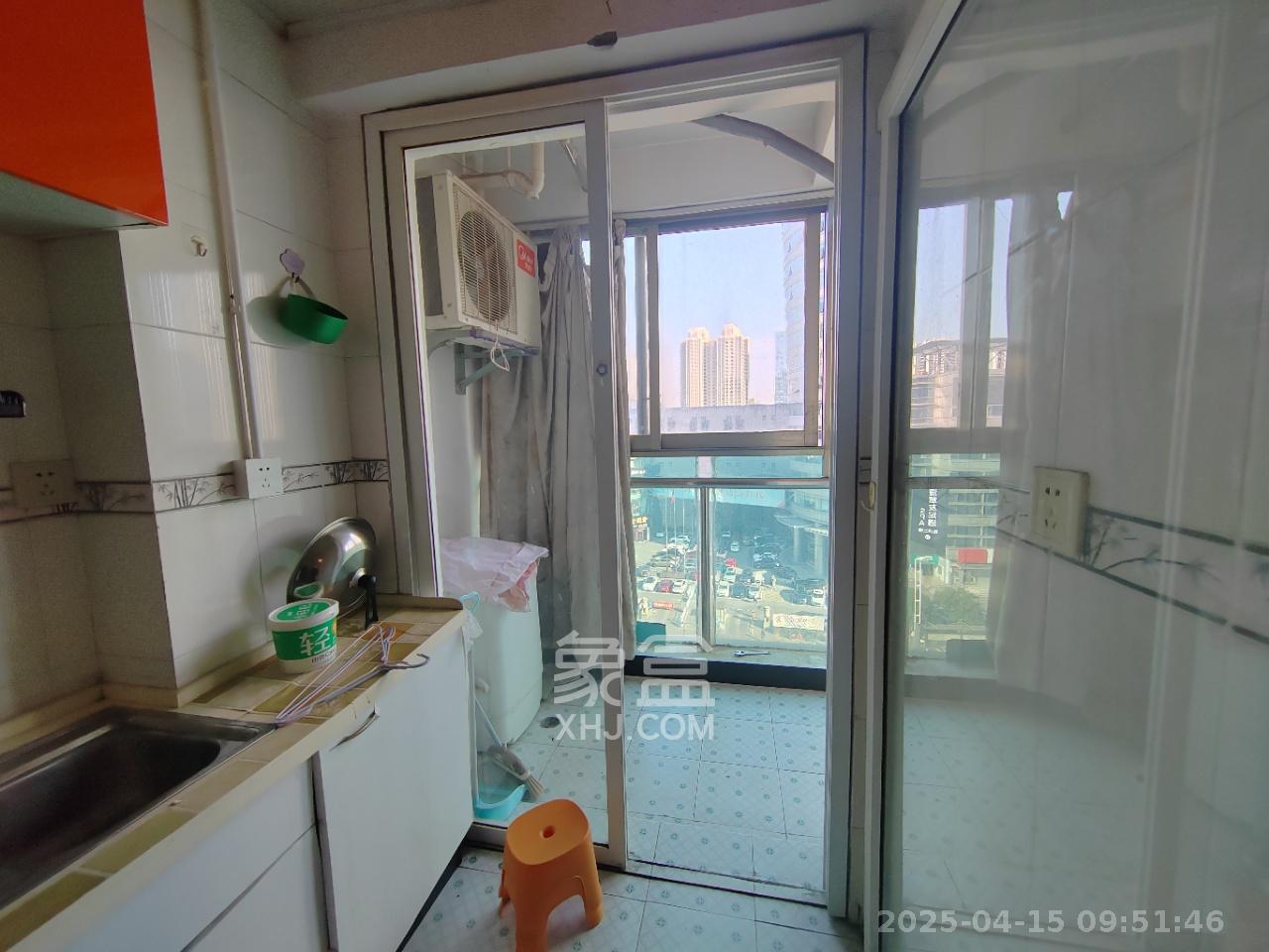 上东印象 1室1厅1卫 1300.0元/月 上东印象 1室1厅1卫 1300.0元/月室内图