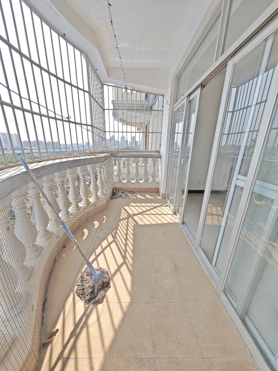 秀苑海景花园  5室2厅3卫    208.0万 秀苑海景花园  5室2厅3卫    208.0万室内图