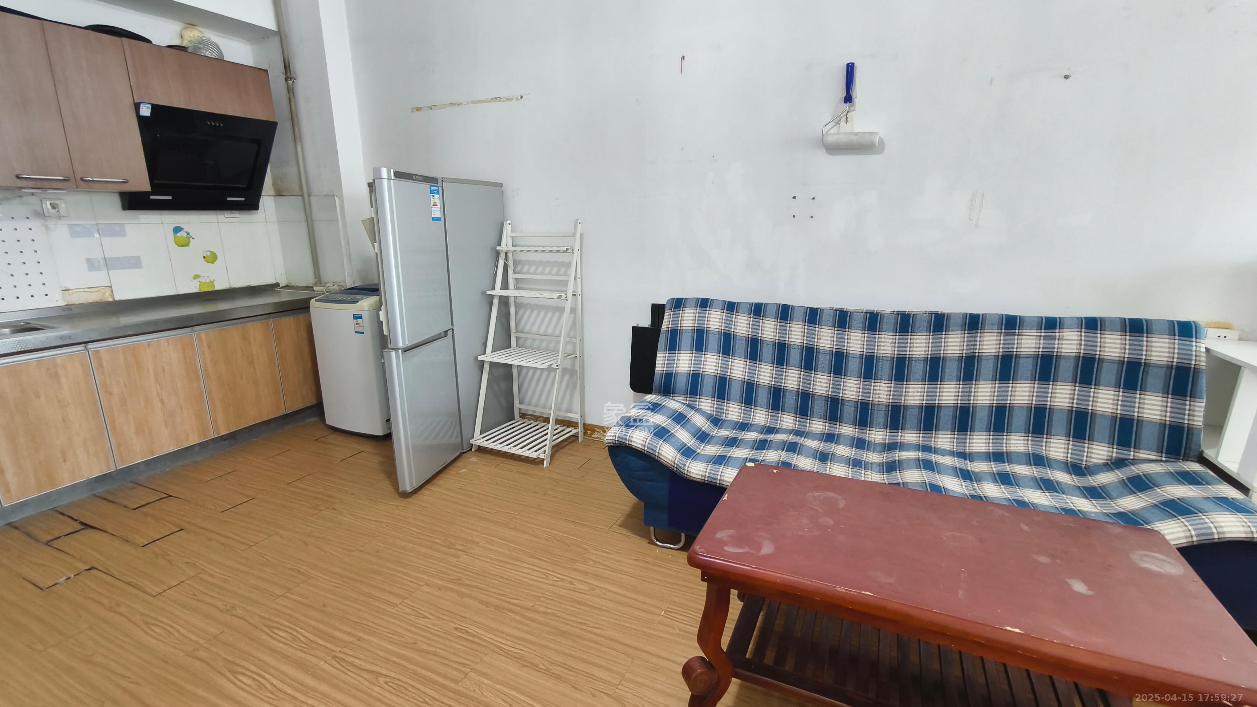 几米空间  1室1厅1卫   1300.00元/月室内图