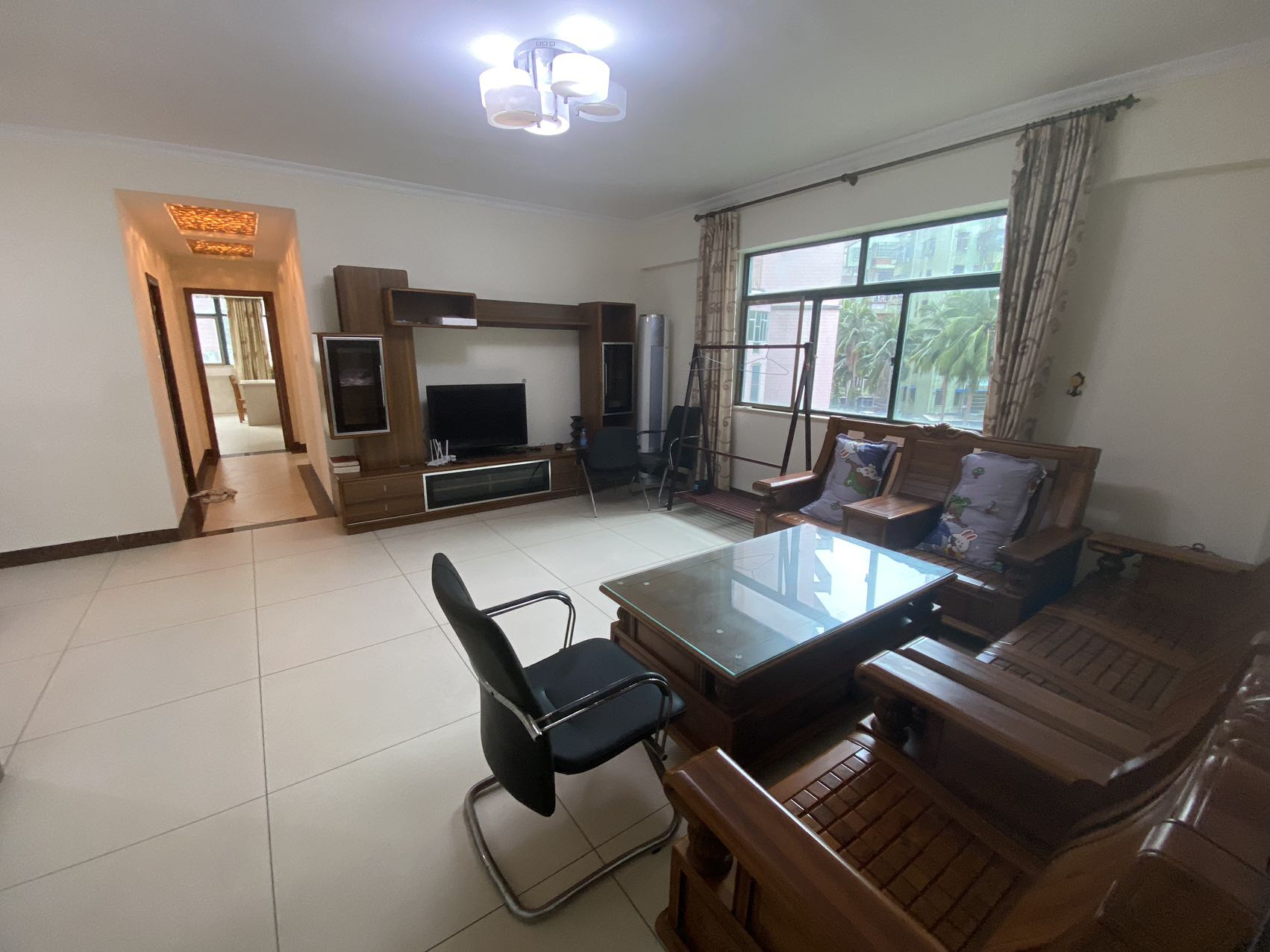 怡景花园  3室2厅2卫    155.0万 怡景花园  3室2厅2卫    155.0万