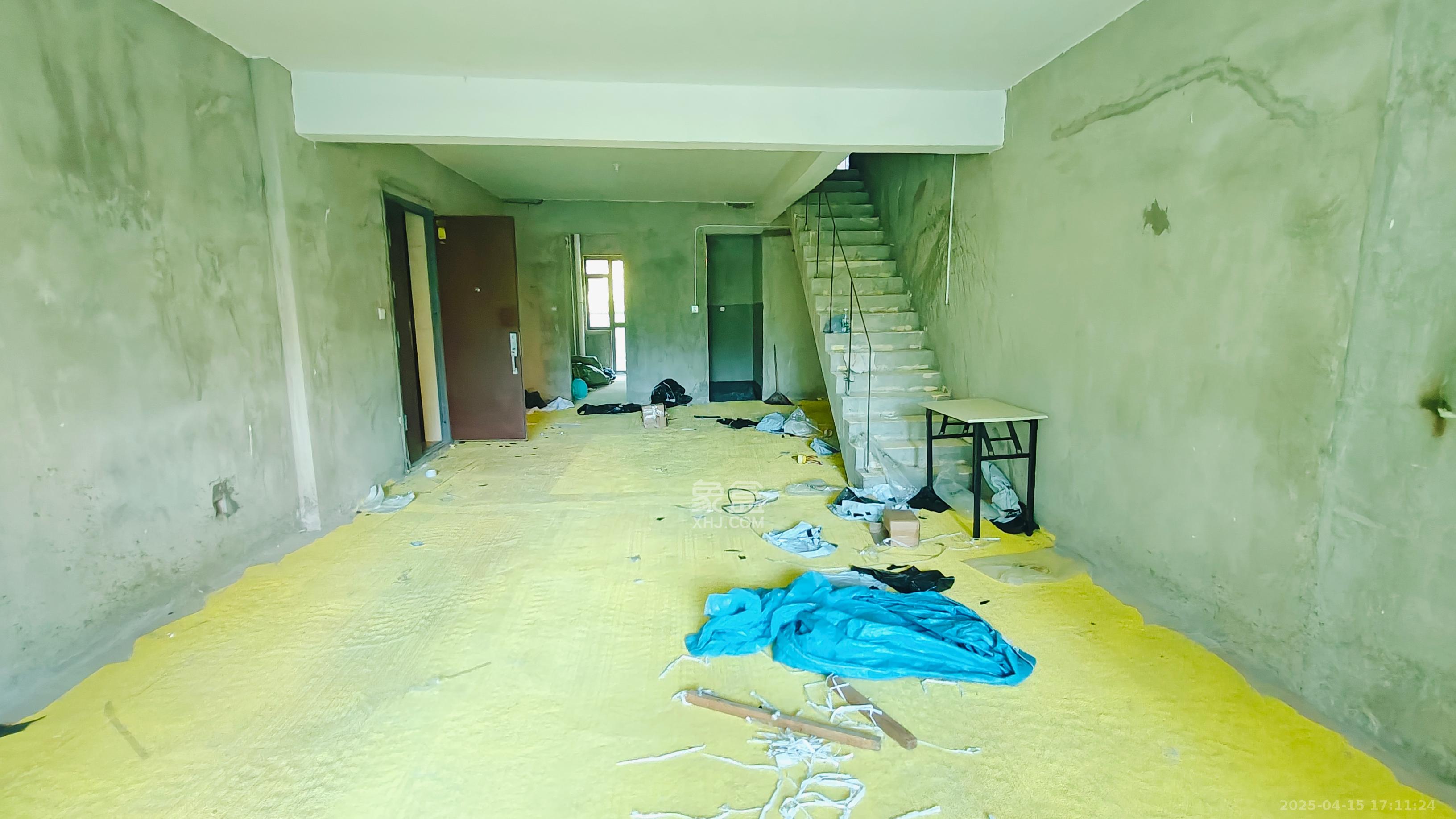 海伦春天 6室2厅1卫 2000.0元/月 海伦春天 6室2厅1卫 2000.0元/月室内图