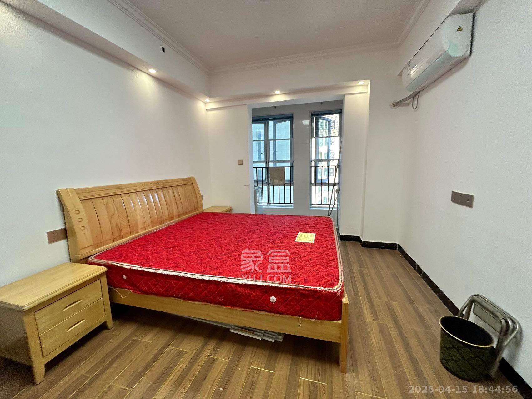 金地铂悦 1室1厅1卫 1350.0元/月 金地铂悦 1室1厅1卫 1350.0元/月室内图