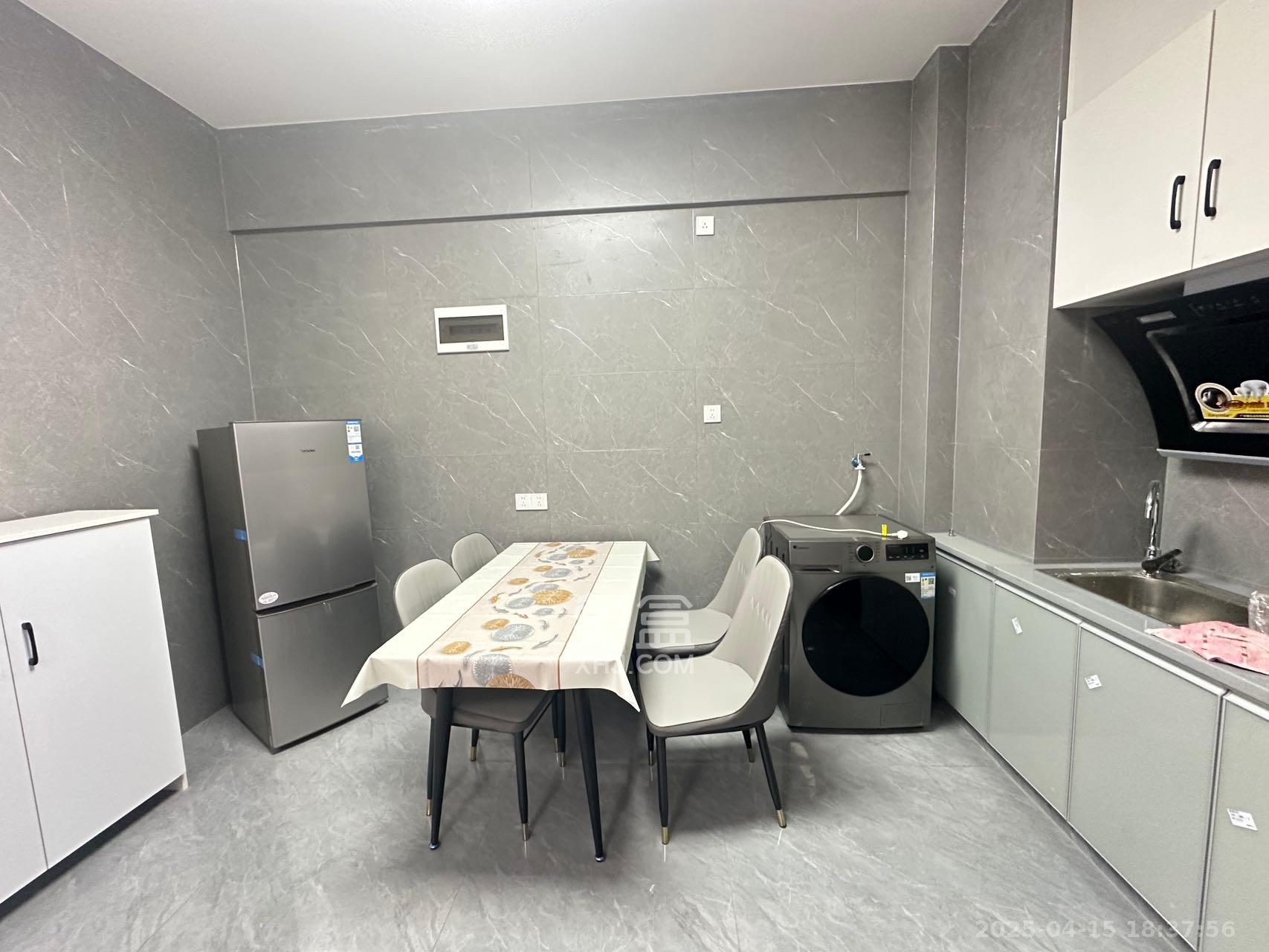 鄱阳汇金中心  1室1厅1卫    1500.0元/月 鄱阳汇金中心  1室1厅1卫    1500.0元/月室内图