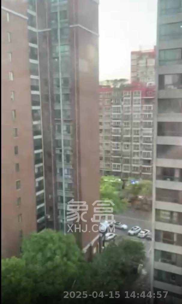 标志商务中心  1室1厅1卫   1400.00元/月室内图