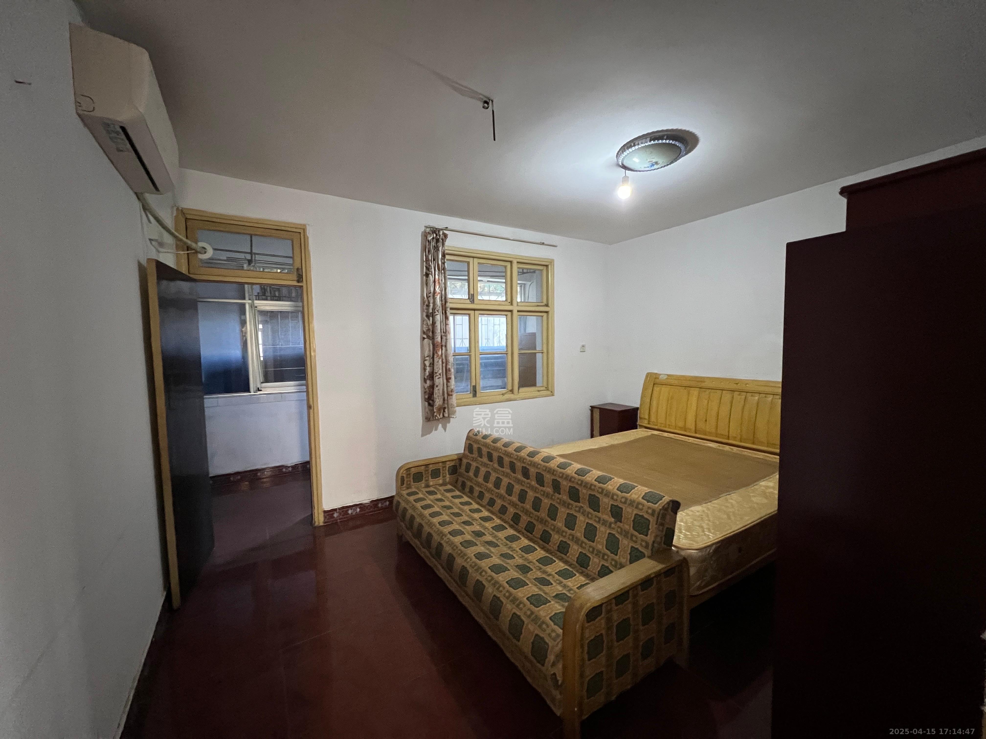 古堆山巷住宅区南湖路宿舍329号 3室1厅1卫 1500.0元/月 古堆山巷住宅区南湖路宿舍329号 3室1厅1卫 1500.0元/月室内图