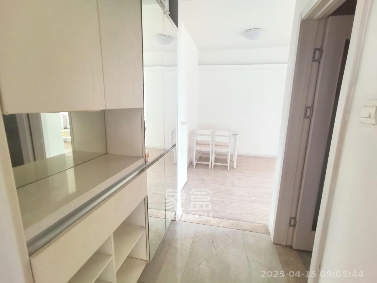 三一街区  2室2厅1卫   1600.00元/月室内图