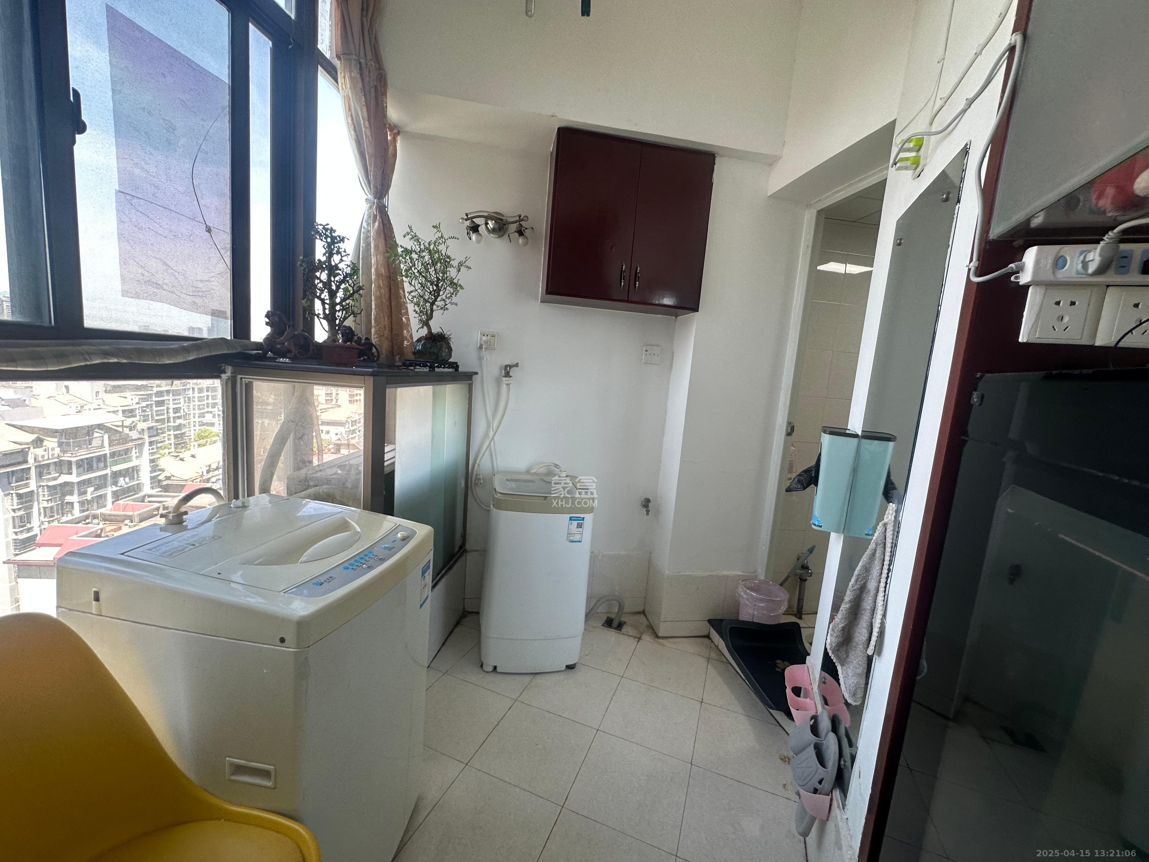 城南郡  1室1厅1卫   1800.00元/月室内图