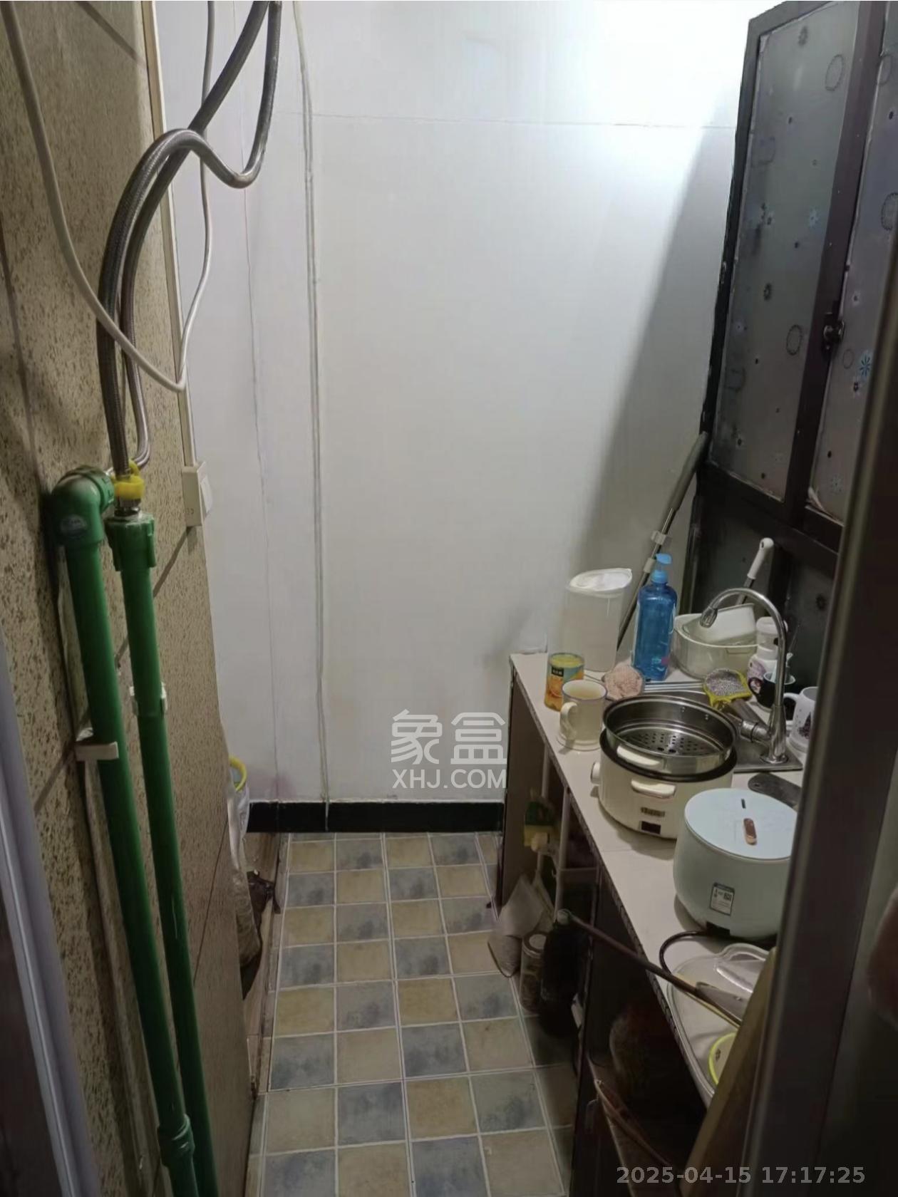 兴旺正佳广场(金石雅苑) 1室2厅2卫 950.0元/月 兴旺正佳广场(金石雅苑) 1室2厅2卫 950.0元/月室内图