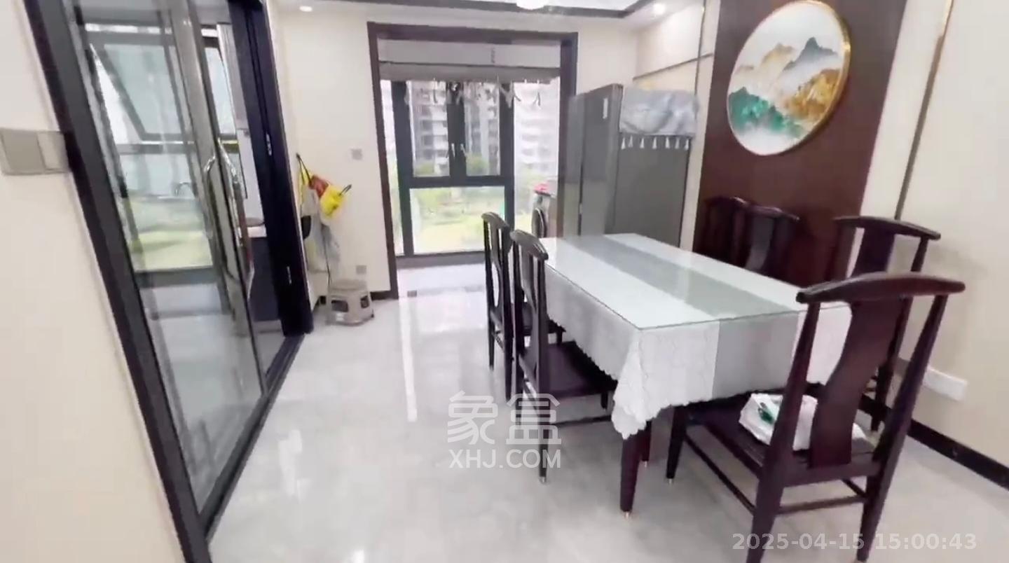 佳兆业云顶梅溪湖（佳兆业梅溪荟）  4室2厅2卫    5800.0元/月室内图