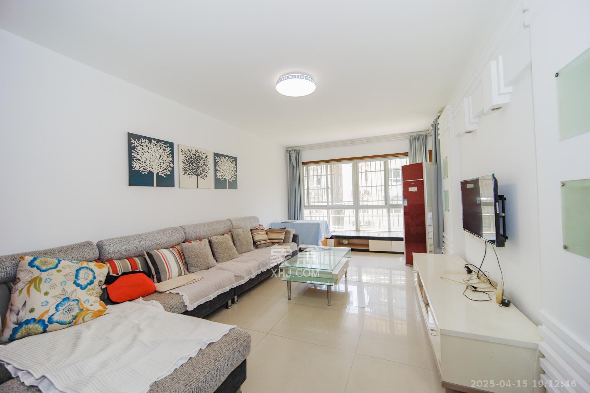 德馨园 2室2厅1卫 45.0万 德馨园 2室2厅1卫 45.0万客厅