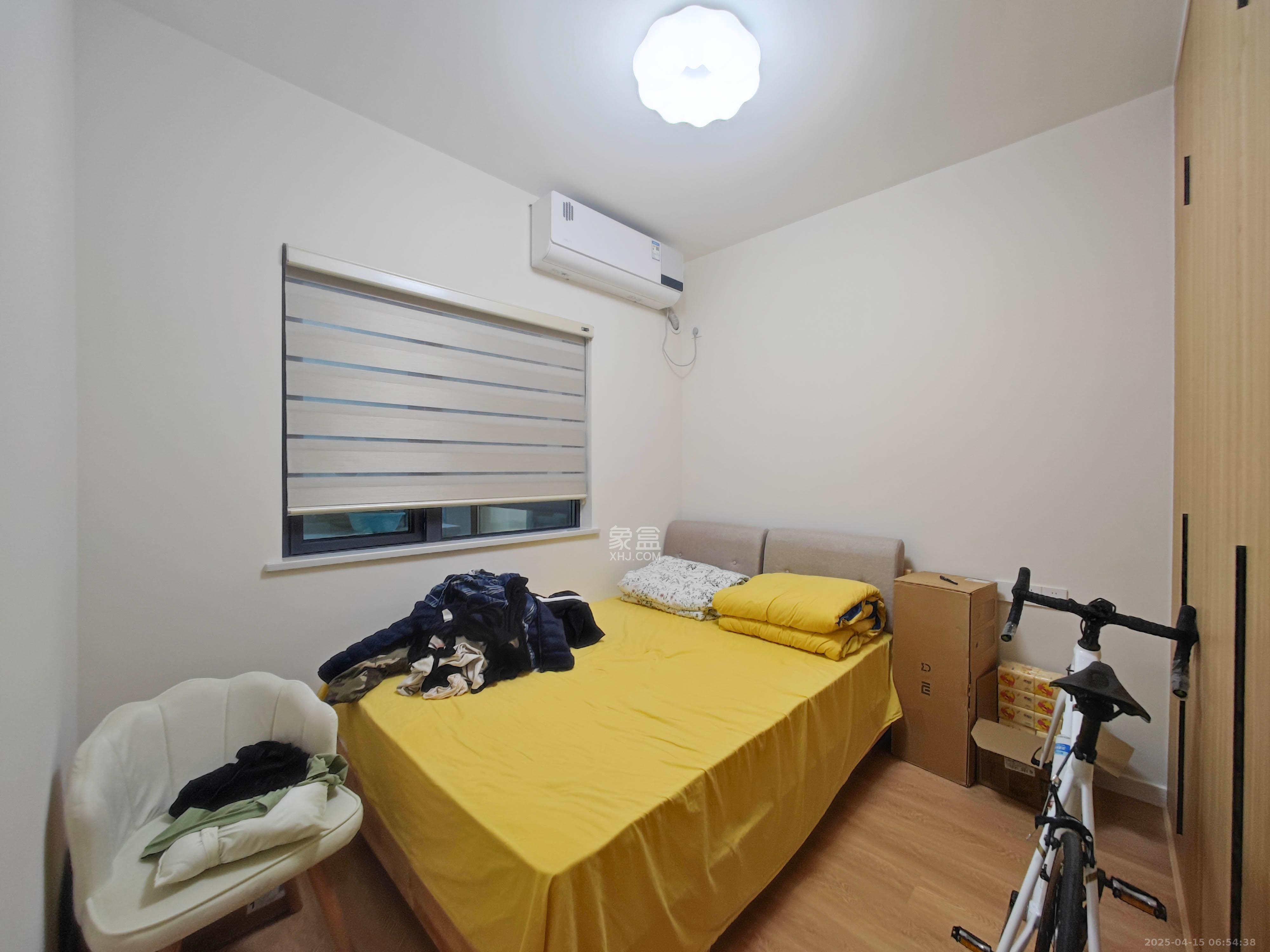 潇湘名城(新里程潇湘名城) 3室2厅1卫 120.0万 潇湘名城(新里程潇湘名城) 3室2厅1卫 120.0万卧室