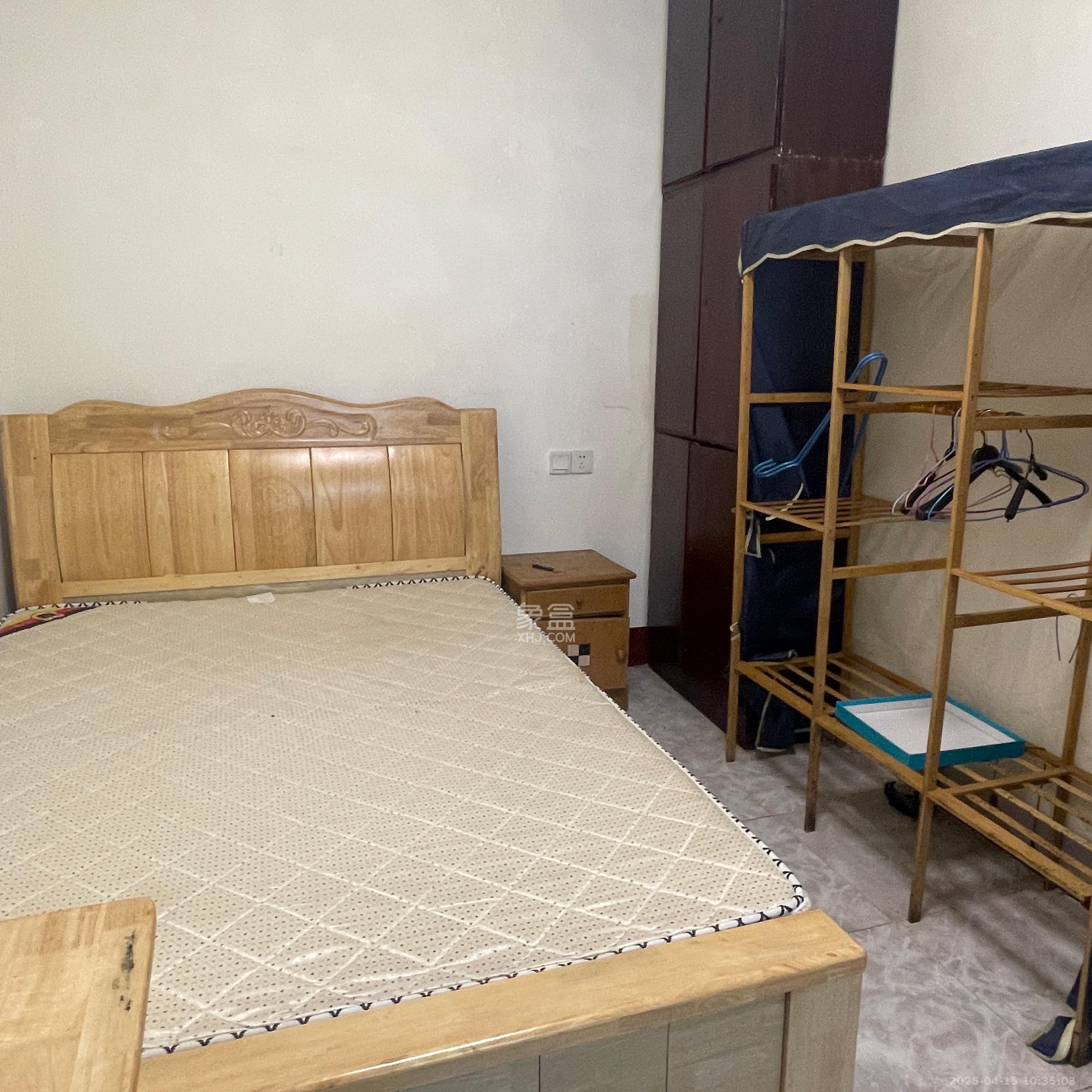 红旗社区  1室0厅0卫   1000.00元/月室内图1